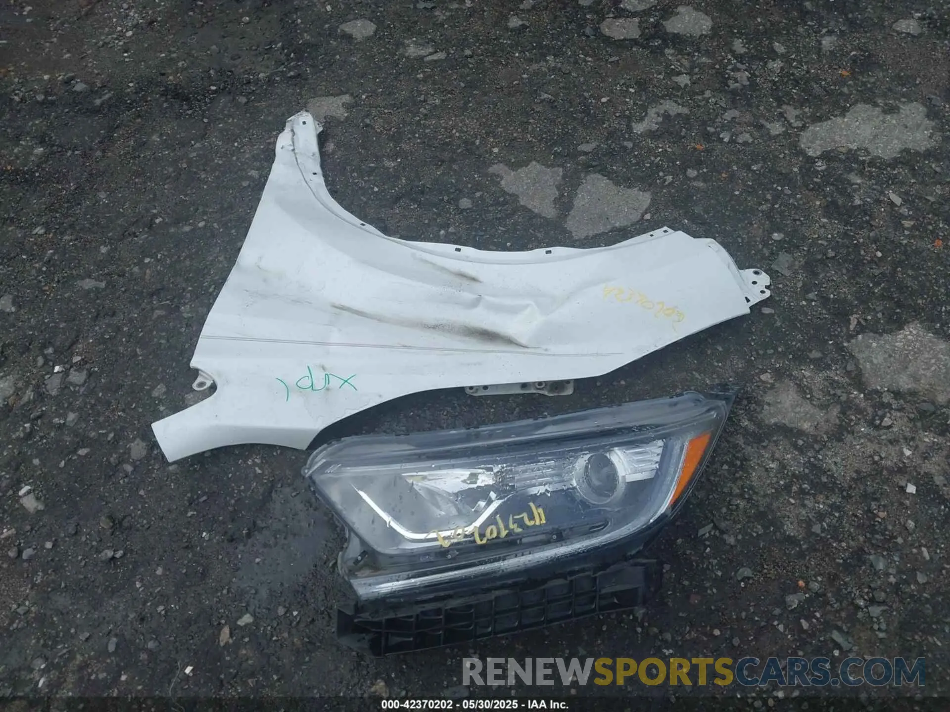 12 fotografías del automóvil dañado 2HKRW1H57LH409227 HONDA CR-V 2020