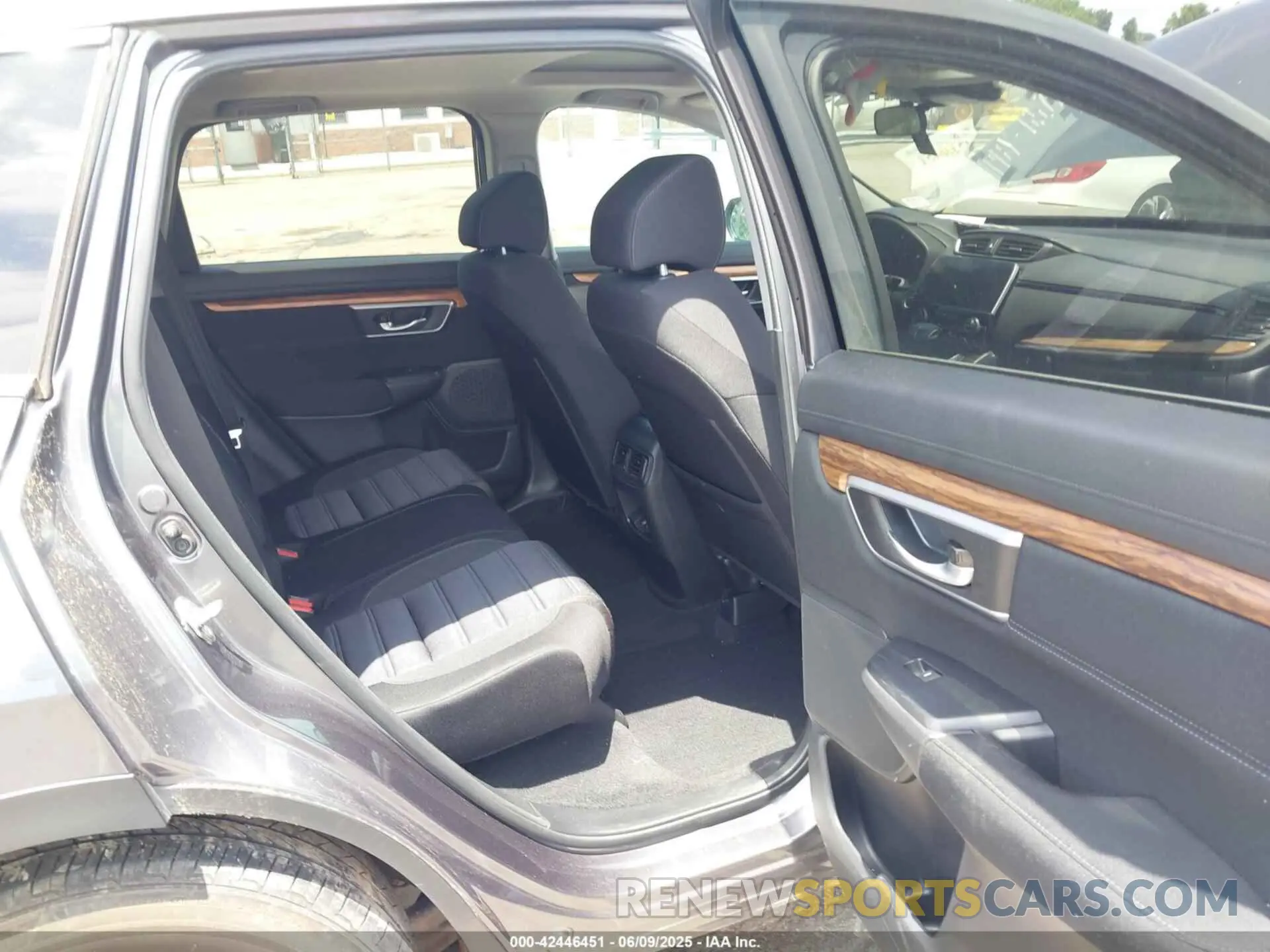 8 fotografías del automóvil dañado 2HKRW1H58LH407583 HONDA CR-V 2020