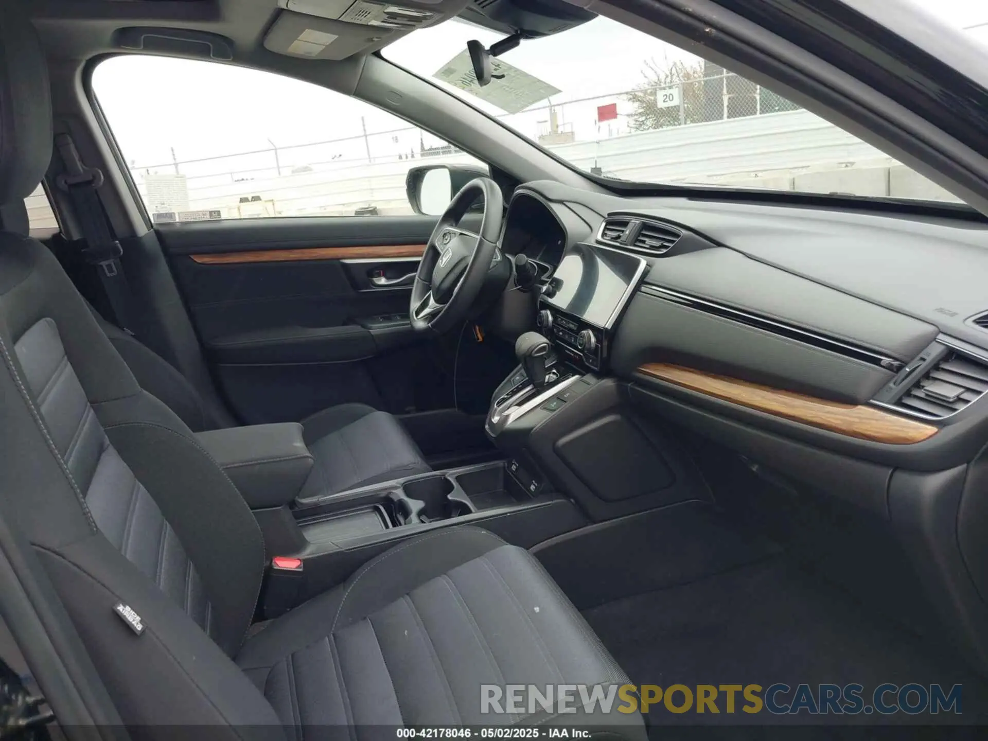5 fotografías del automóvil dañado 2HKRW1H58LH421256 HONDA CR-V 2020