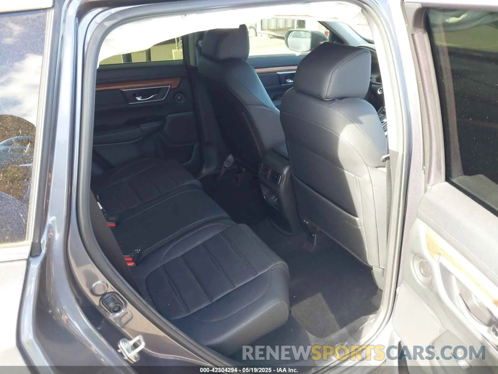 8 fotografías del automóvil dañado 2HKRW1H82LH418332 HONDA CR-V 2020