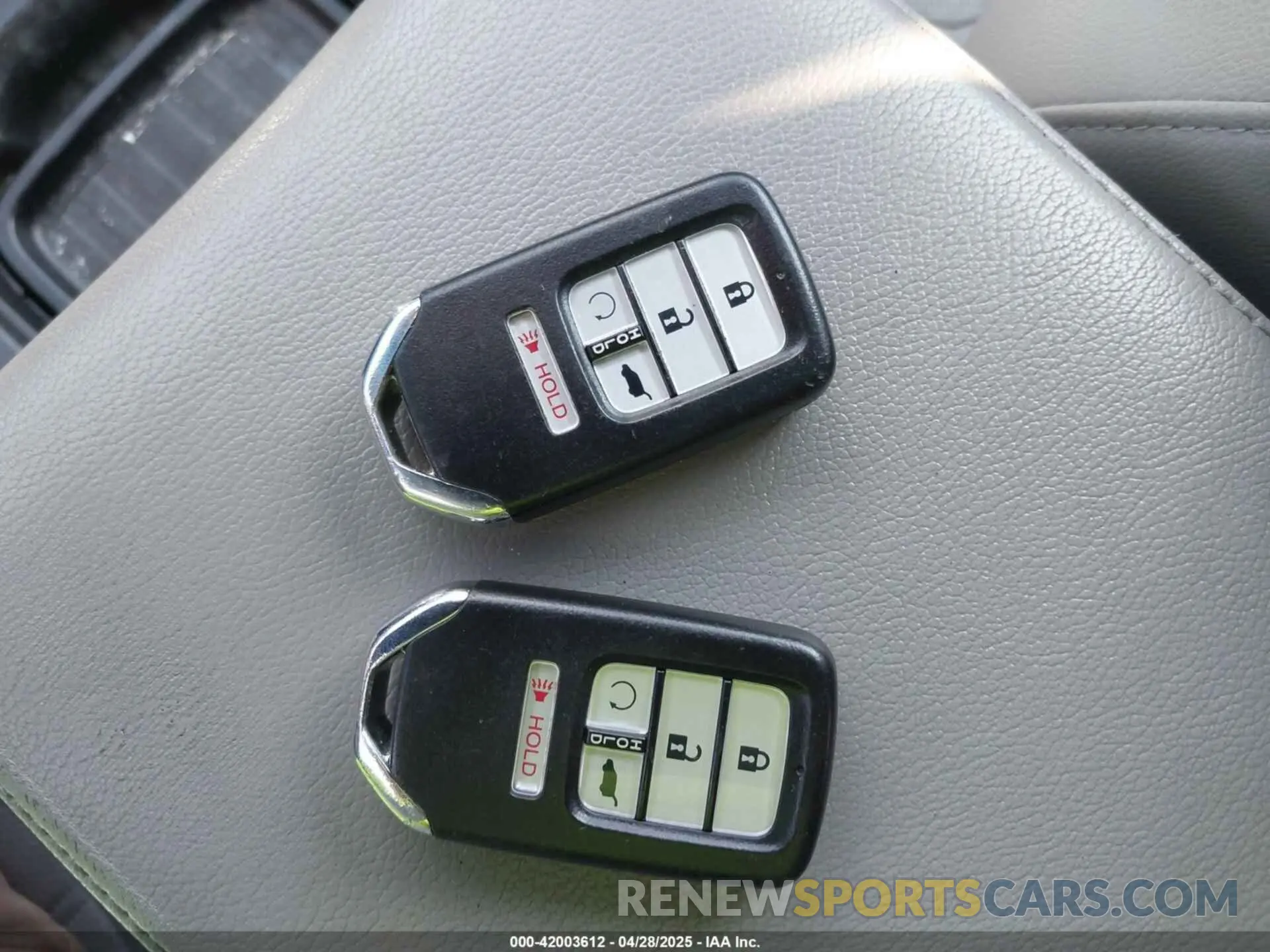 11 fotografías del automóvil dañado 2HKRW1H84LH400639 HONDA CR-V 2020