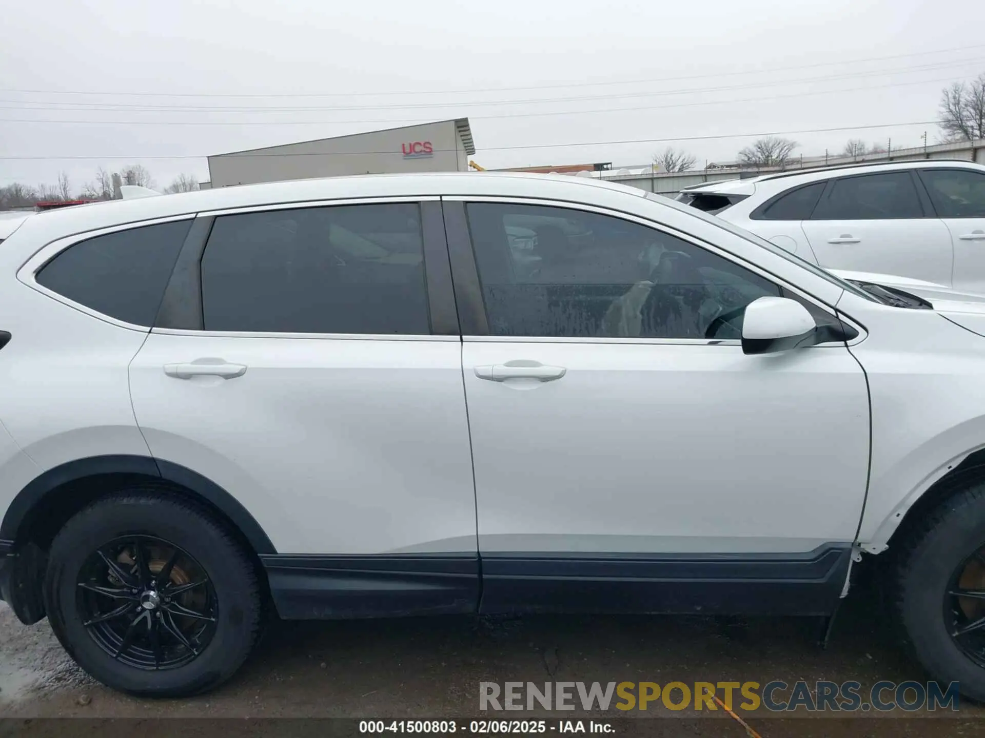 14 fotografías del automóvil dañado 2HKRW2H20LH211066 HONDA CR-V 2020