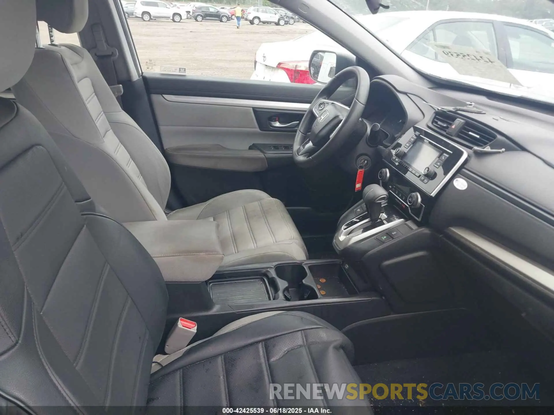 5 fotografías del automóvil dañado 2HKRW2H20LH650560 HONDA CR-V 2020