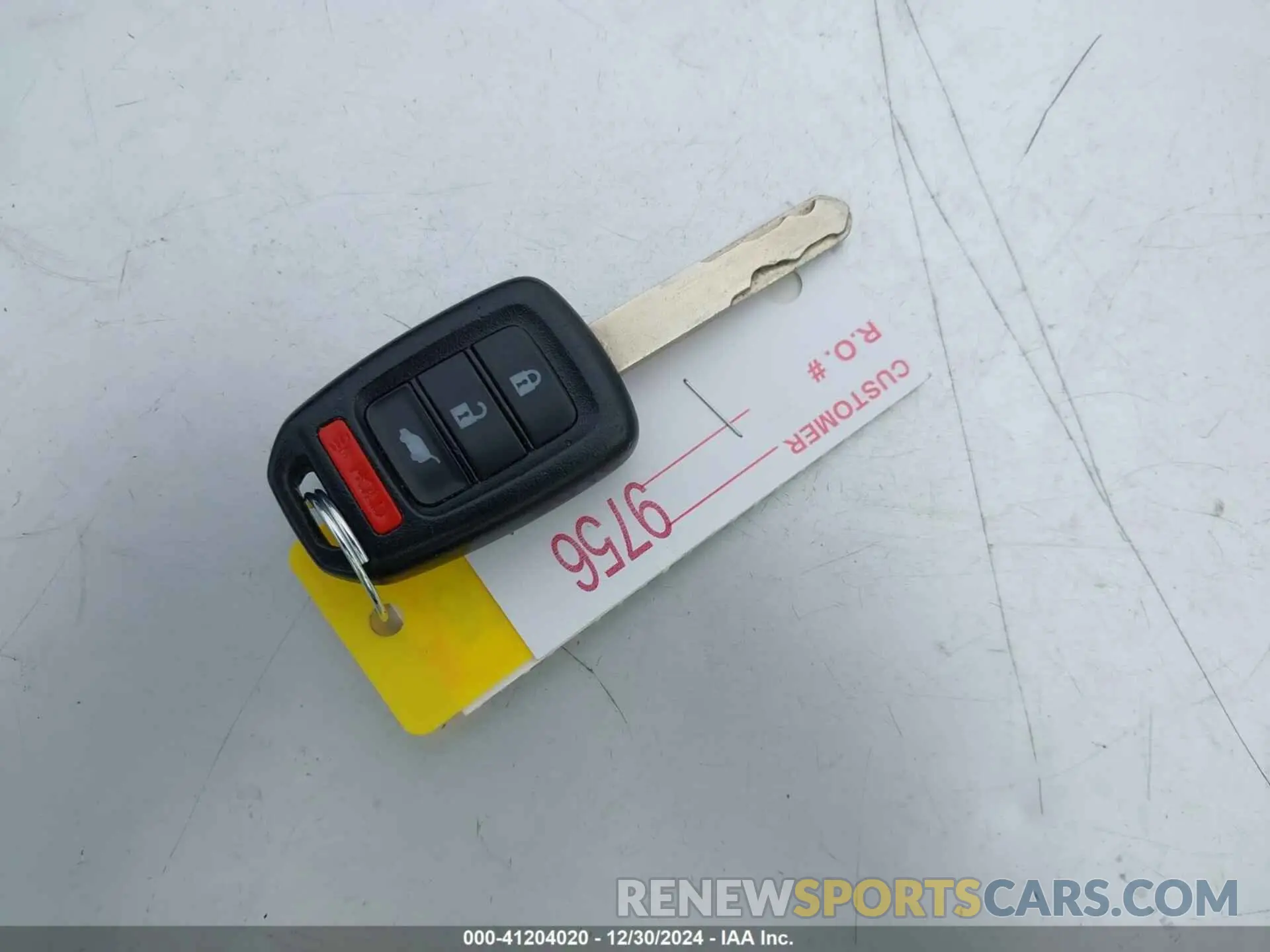 11 fotografías del automóvil dañado 2HKRW2H2XLH671349 HONDA CR-V 2020