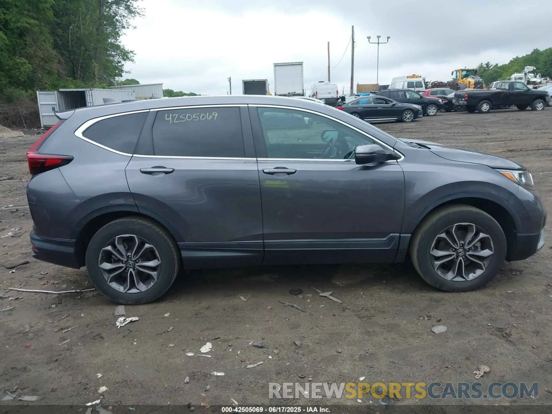 13 fotografías del automóvil dañado 2HKRW2H57LH635998 HONDA CR-V 2020