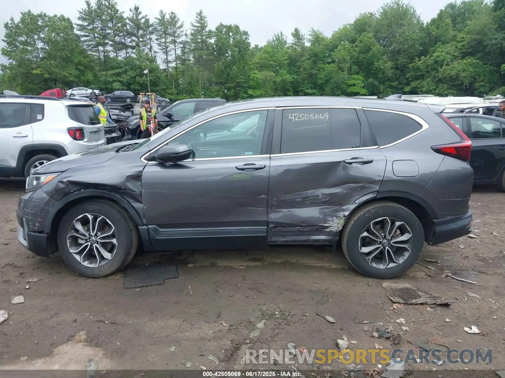 14 fotografías del automóvil dañado 2HKRW2H57LH635998 HONDA CR-V 2020