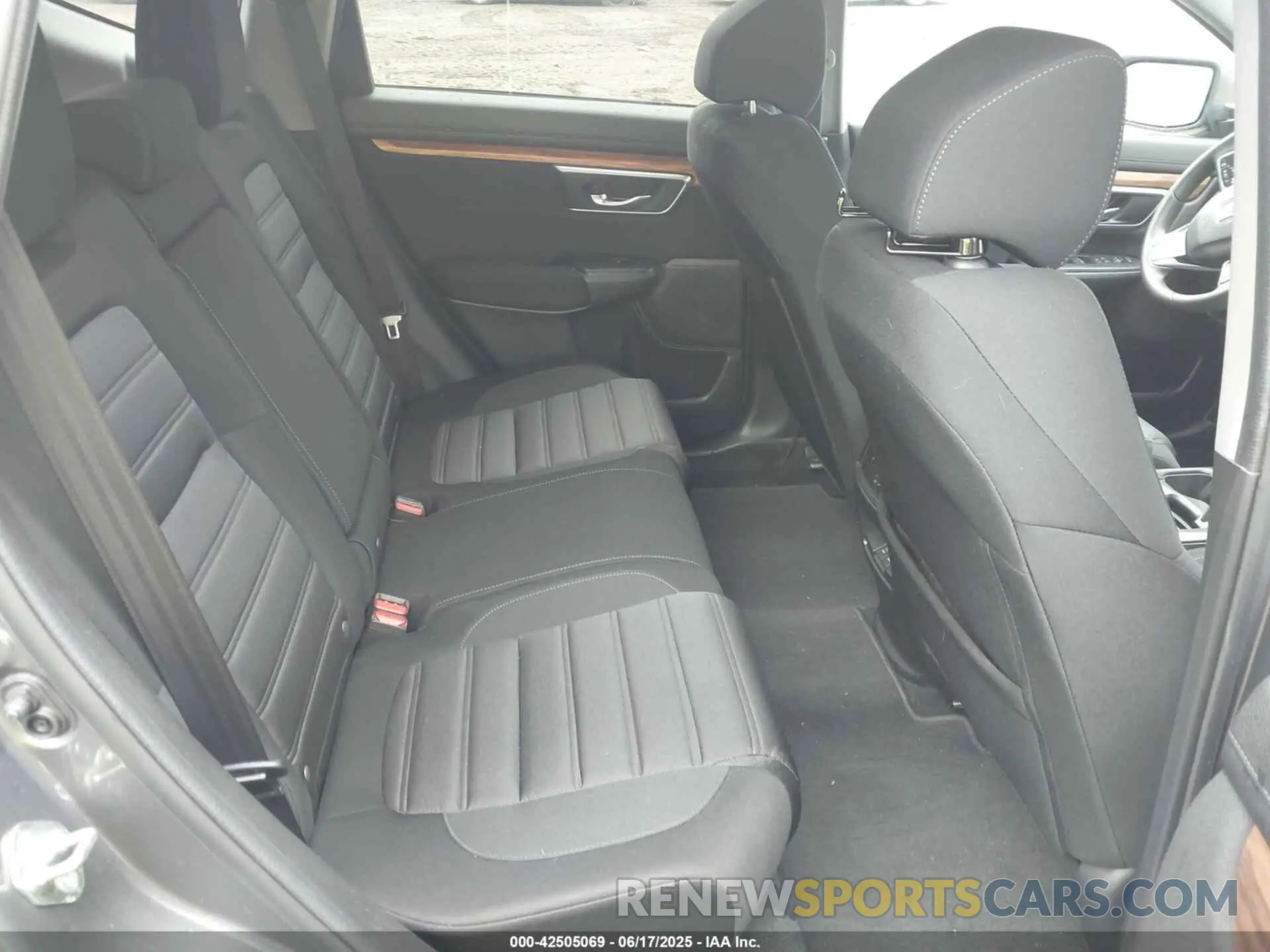 8 fotografías del automóvil dañado 2HKRW2H57LH635998 HONDA CR-V 2020