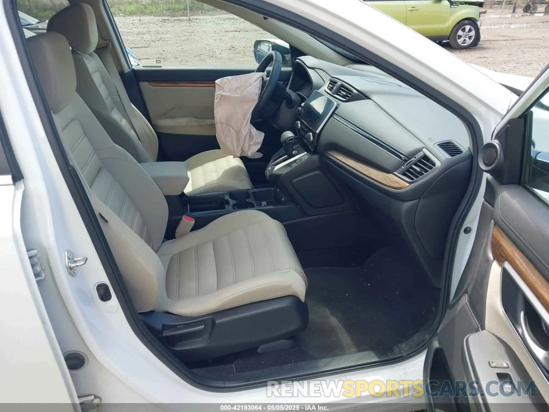 5 fotografías del automóvil dañado 2HKRW2H57LH645401 HONDA CR-V 2020