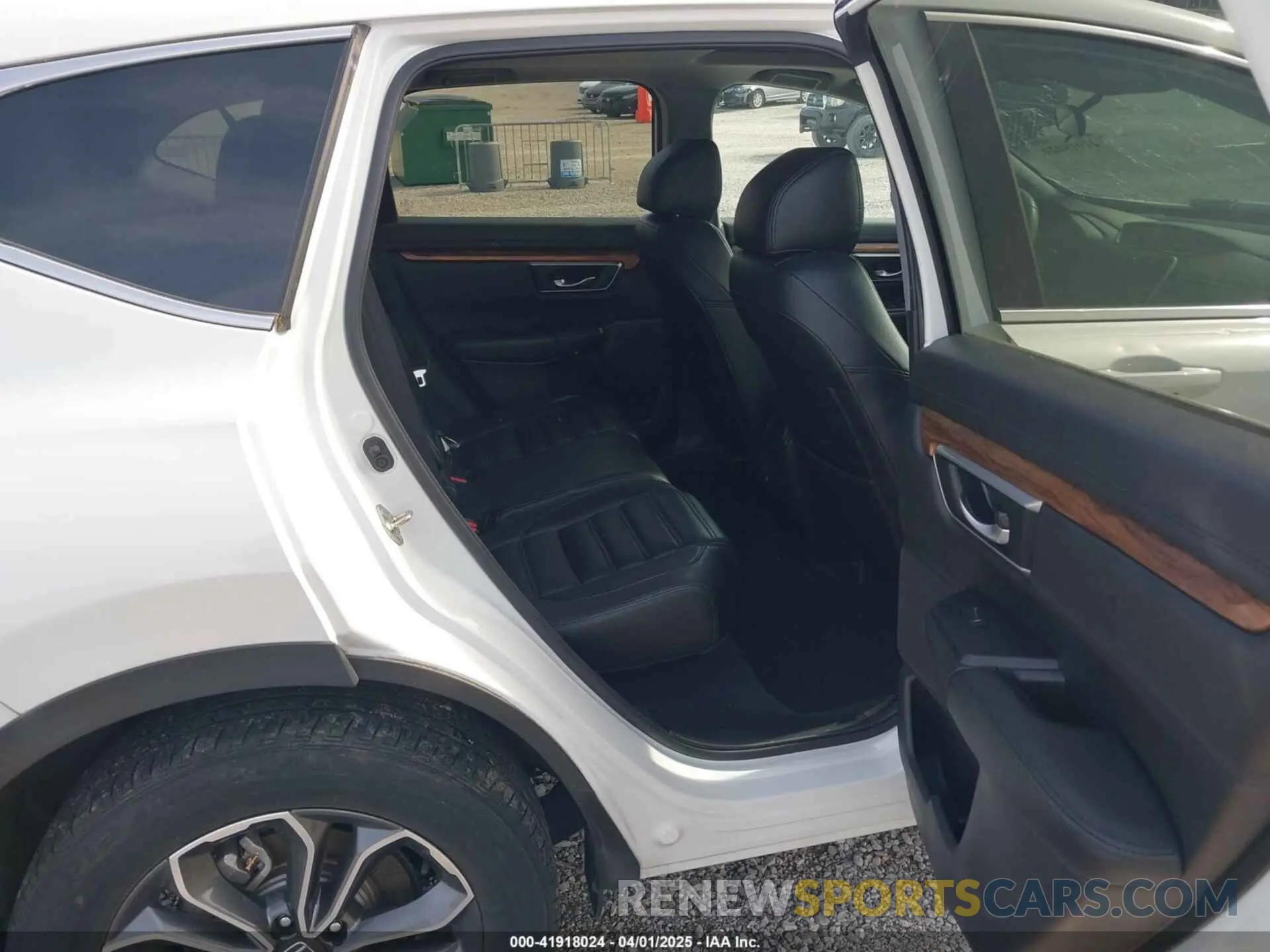 8 fotografías del automóvil dañado 2HKRW2H58LH680318 HONDA CR-V 2020