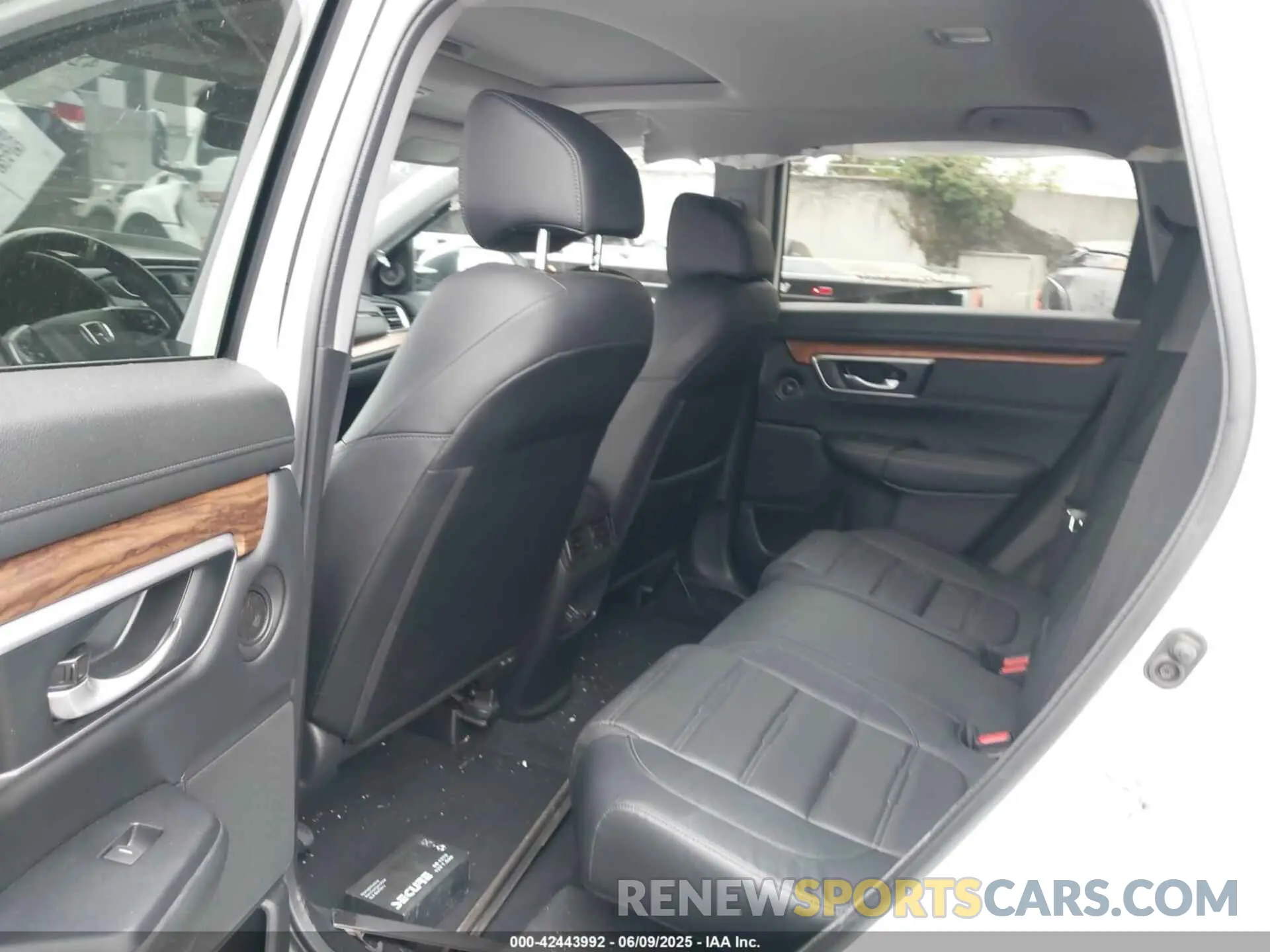 21 fotografías del automóvil dañado 2HKRW2H80LH692392 HONDA CR-V 2020