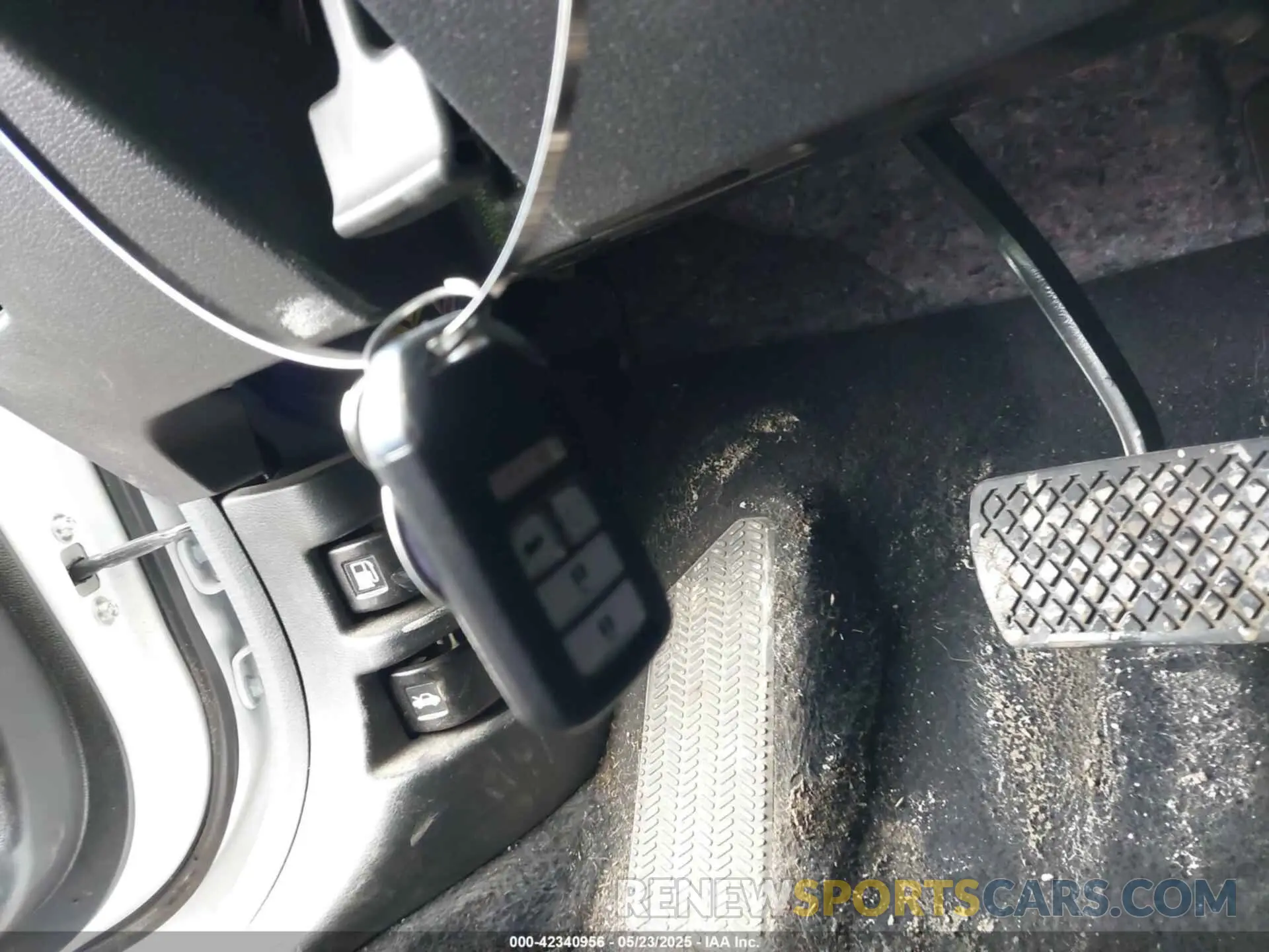 11 fotografías del automóvil dañado 2HKRW2H97LH676151 HONDA CR-V 2020
