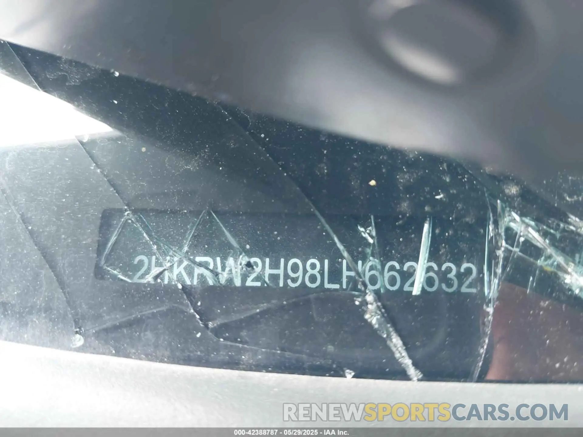 9 fotografías del automóvil dañado 2HKRW2H98LH662632 HONDA CR-V 2020