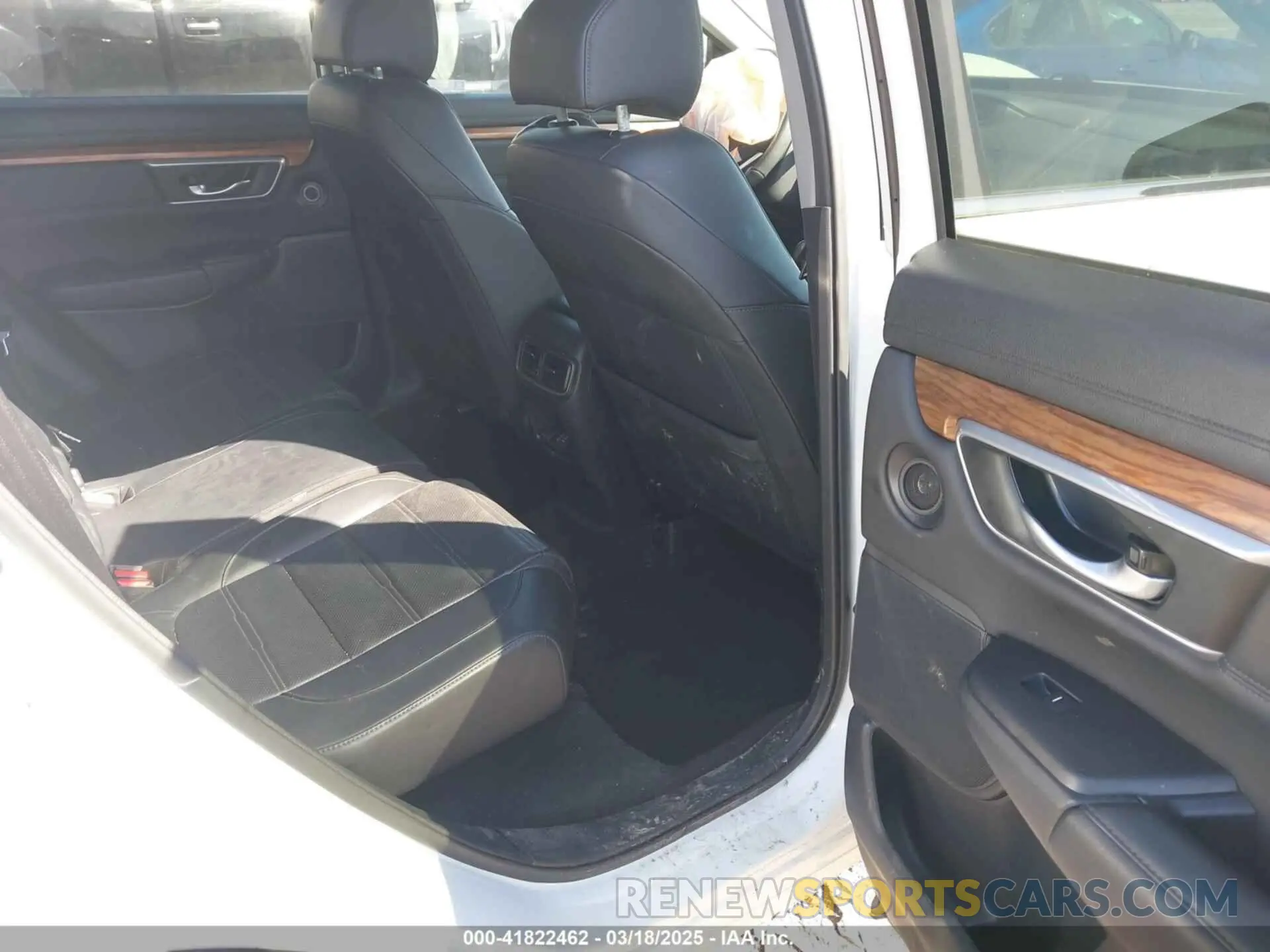 8 fotografías del automóvil dañado 2HKRW2H99LH635892 HONDA CR-V 2020
