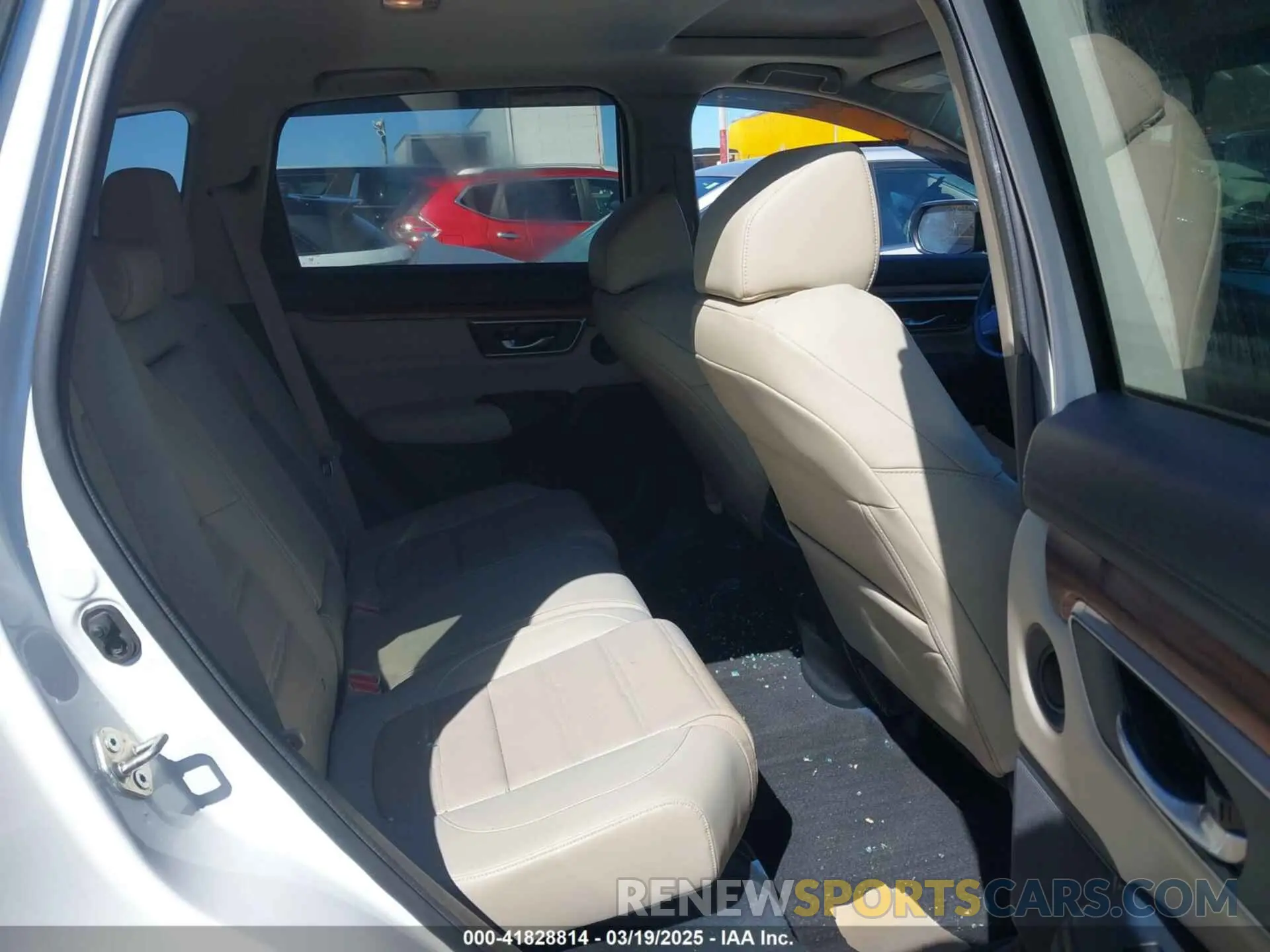 8 fotografías del automóvil dañado 2HKRW2H99LH659058 HONDA CR-V 2020
