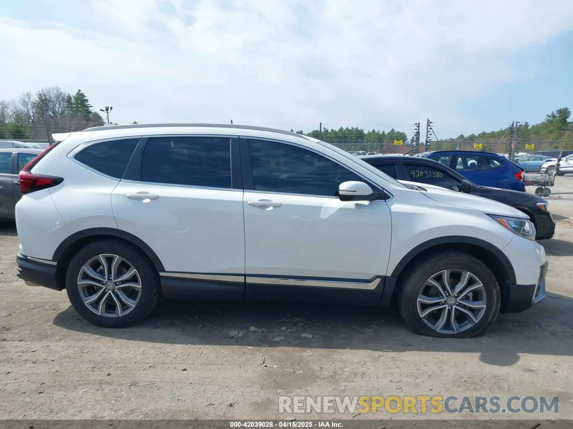 13 fotografías del automóvil dañado 2HKRW2H9XLH623380 HONDA CR-V 2020