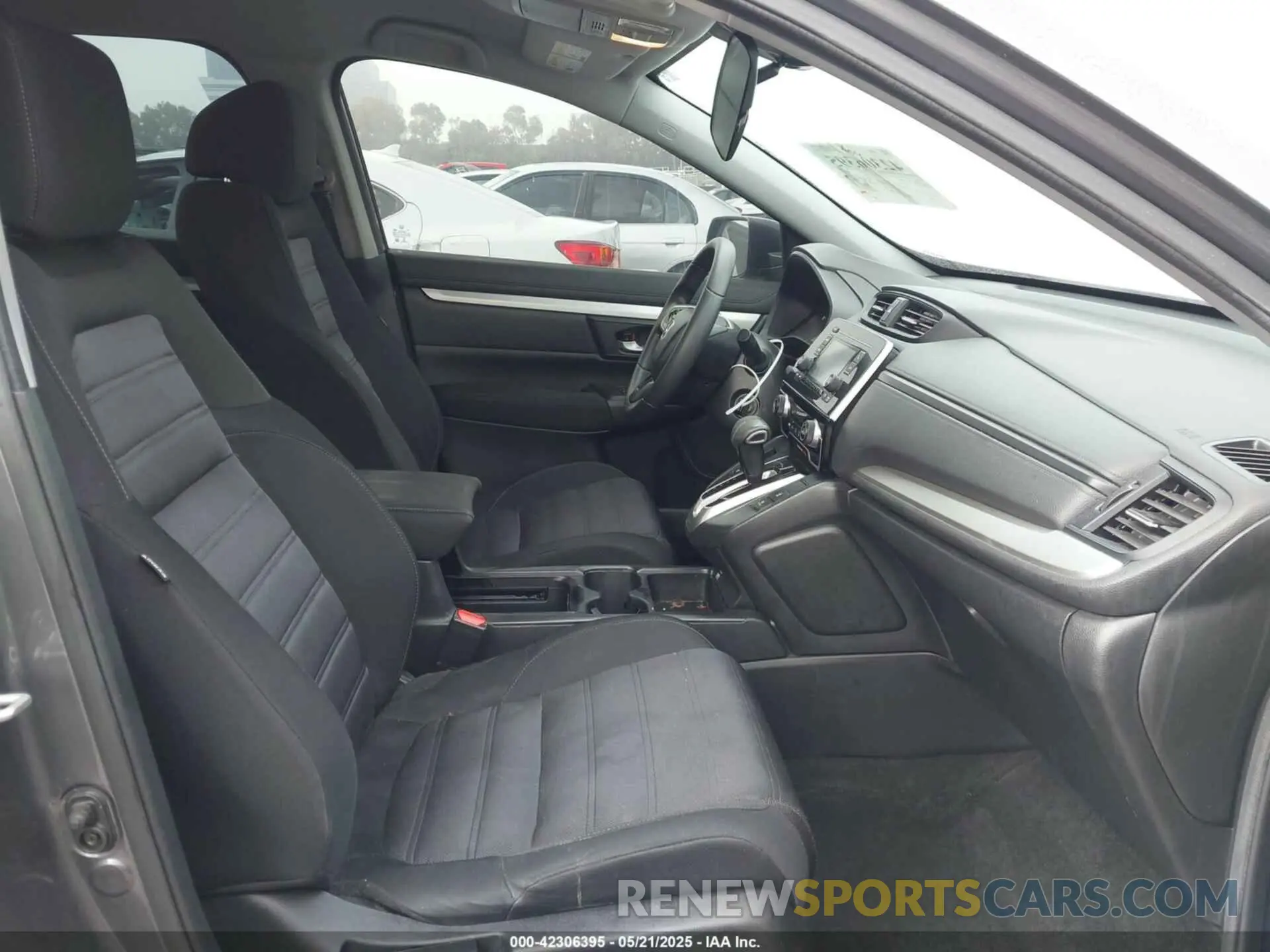 5 fotografías del automóvil dañado 5J6RW1H20LA001899 HONDA CR-V 2020
