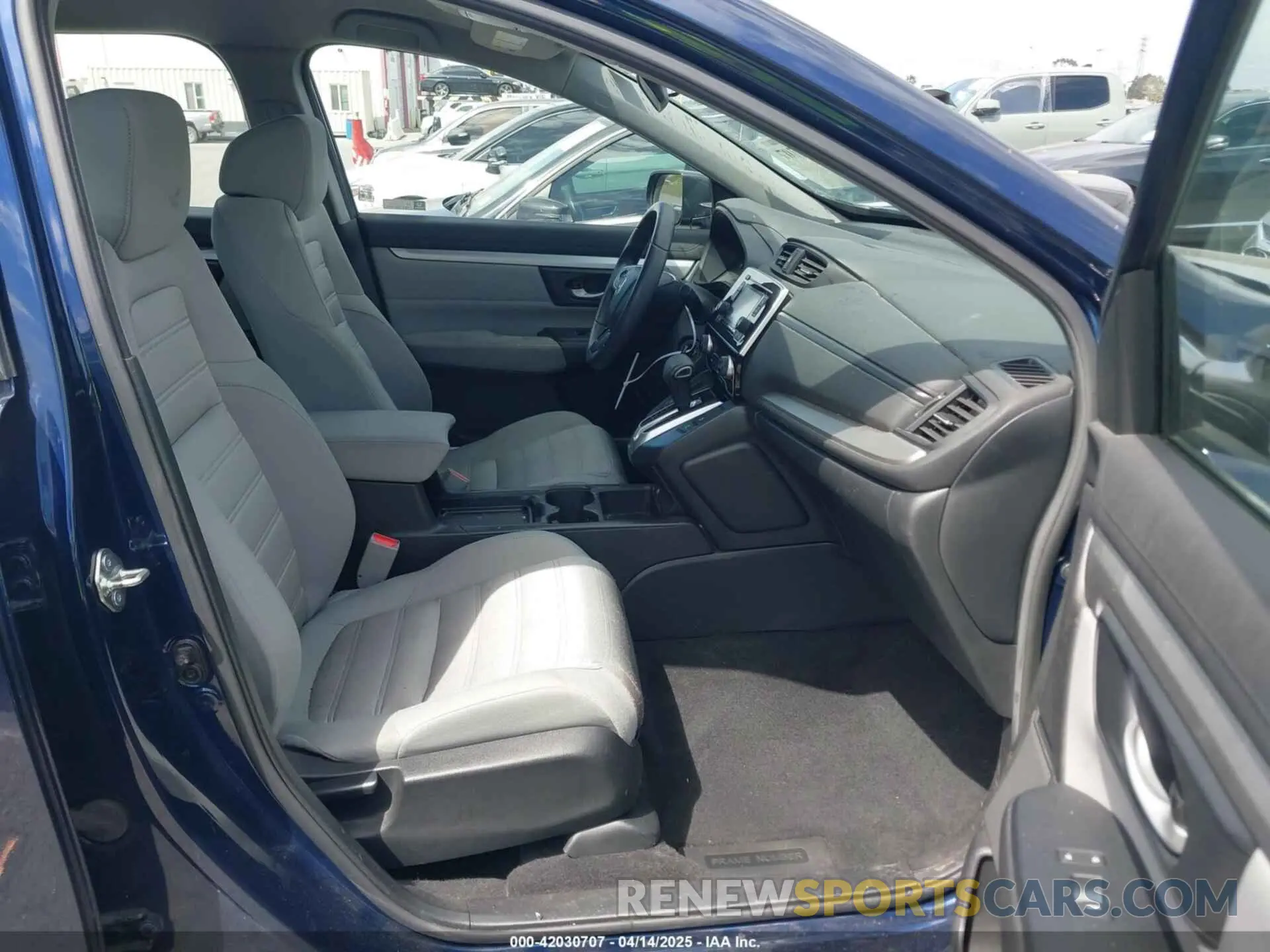 5 fotografías del automóvil dañado 5J6RW1H28LA001746 HONDA CR-V 2020