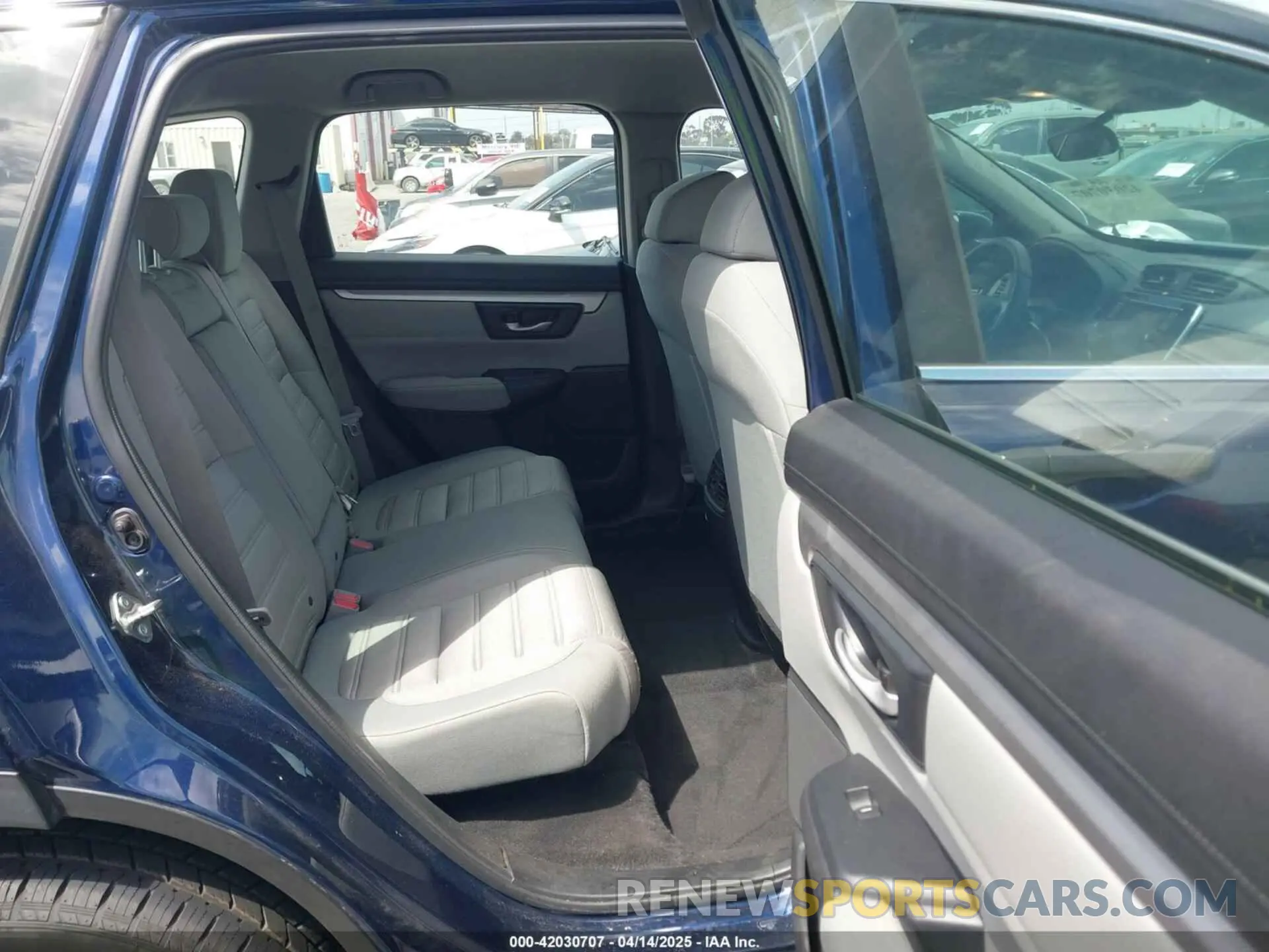8 fotografías del automóvil dañado 5J6RW1H28LA001746 HONDA CR-V 2020