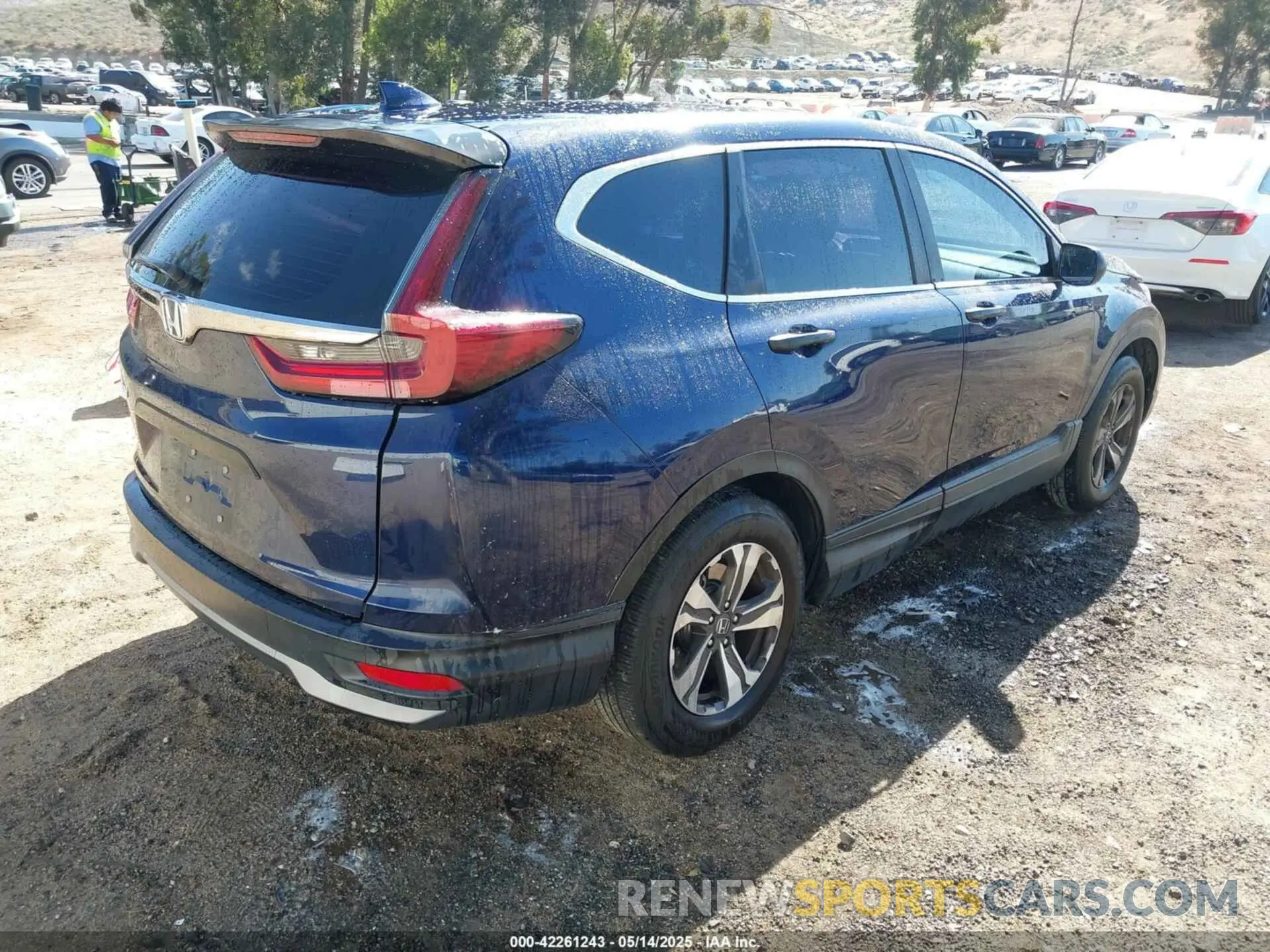 4 fotografías del automóvil dañado 5J6RW1H28LA001777 HONDA CR-V 2020