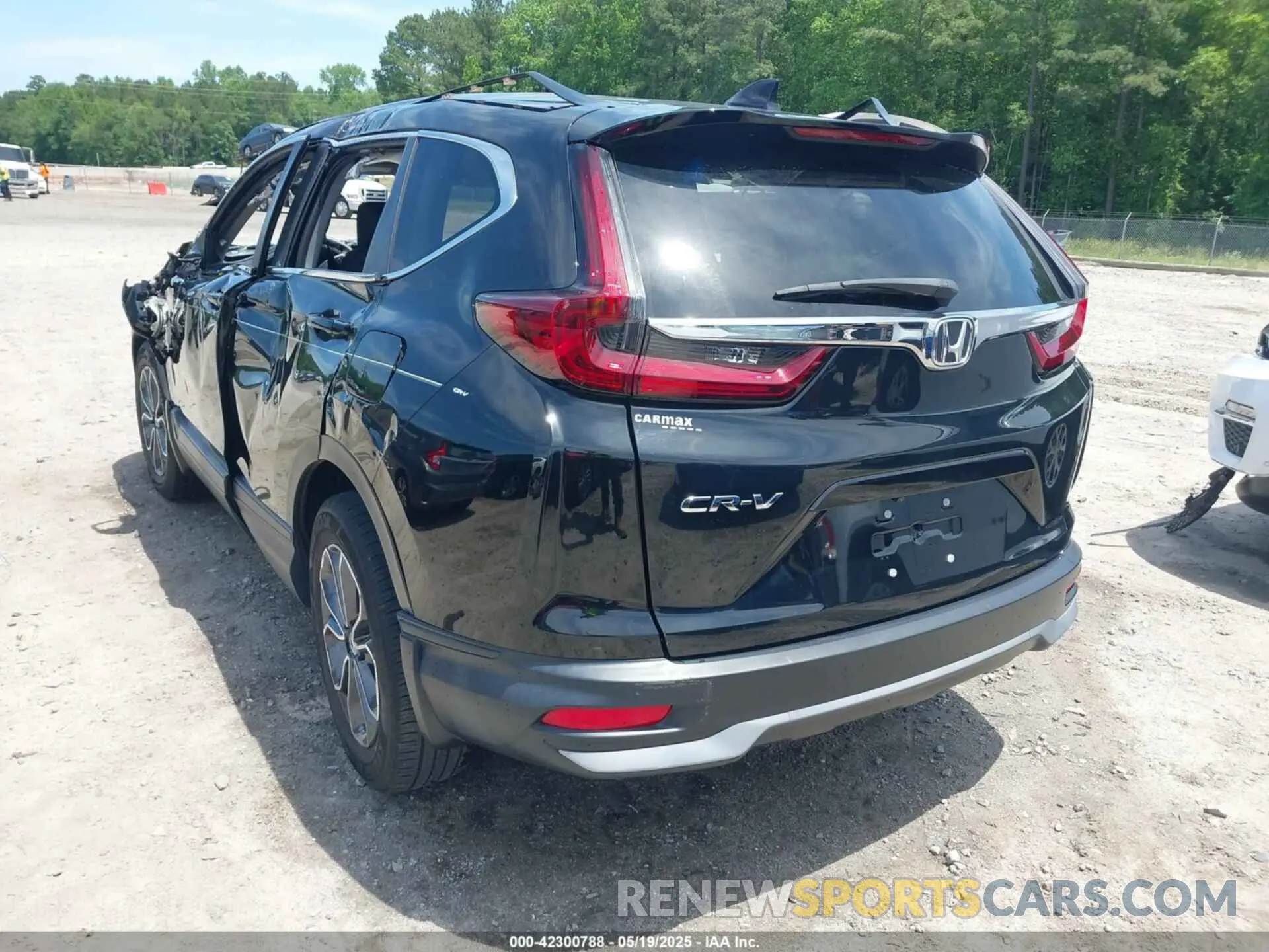 3 fotografías del automóvil dañado 5J6RW1H51LL013655 HONDA CR-V 2020