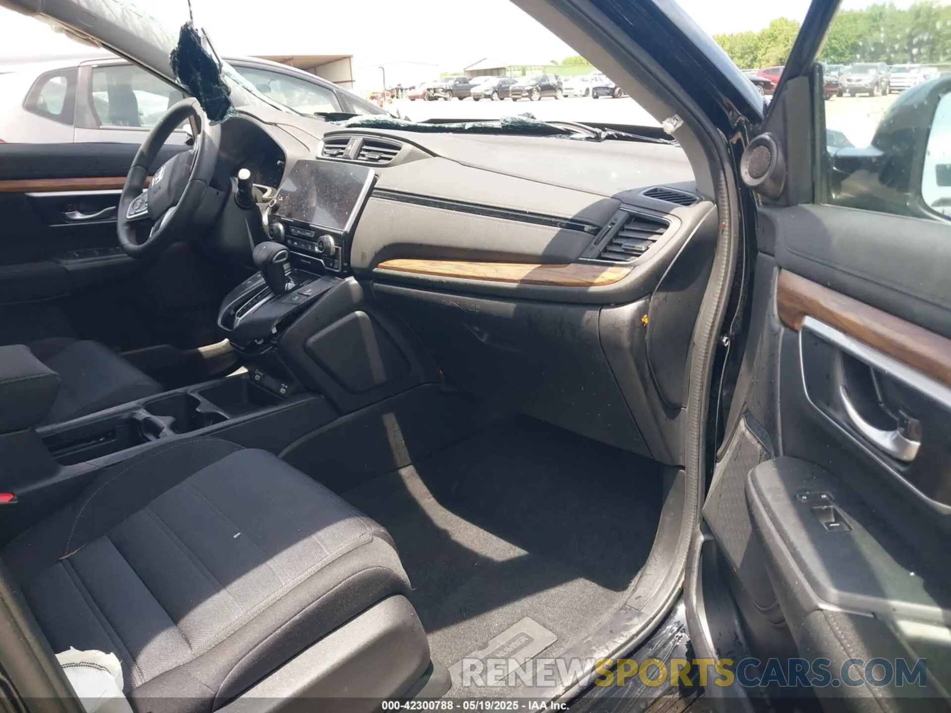 5 fotografías del automóvil dañado 5J6RW1H51LL013655 HONDA CR-V 2020