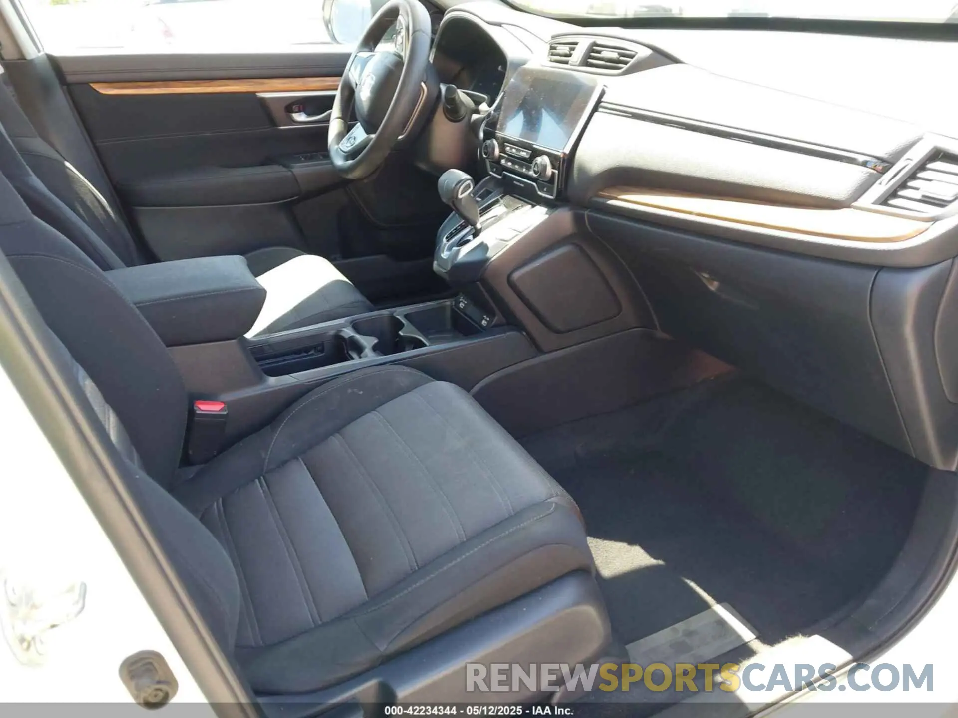 5 fotografías del automóvil dañado 5J6RW1H55LA013363 HONDA CR-V 2020