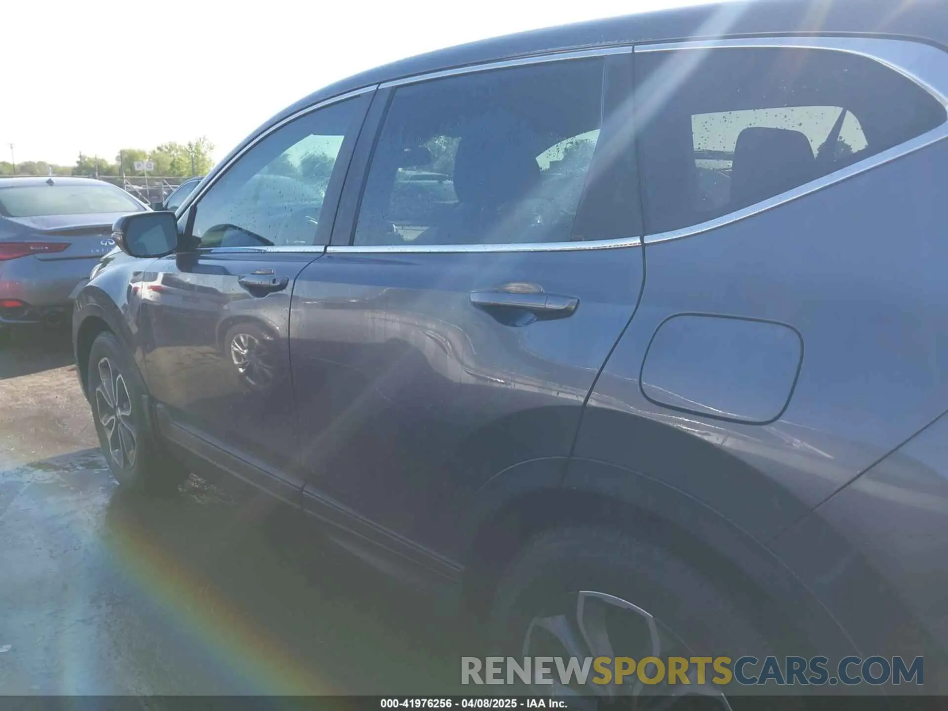 15 fotografías del automóvil dañado 5J6RW1H88LL014893 HONDA CR-V 2020