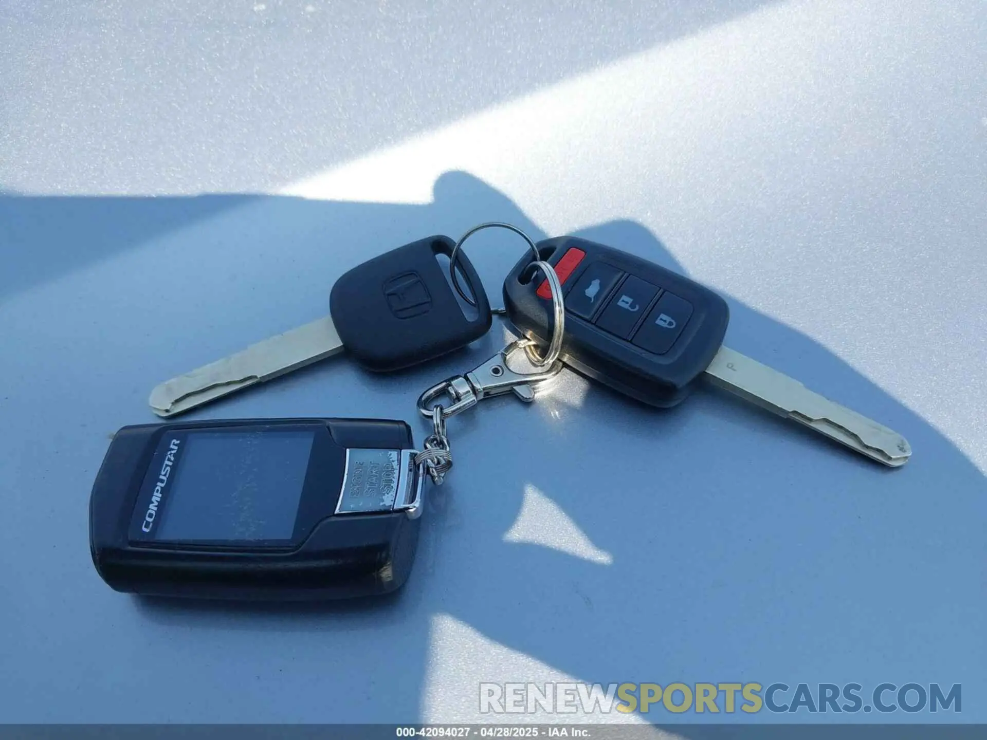 11 fotografías del automóvil dañado 5J6RW2H24LA014970 HONDA CR-V 2020