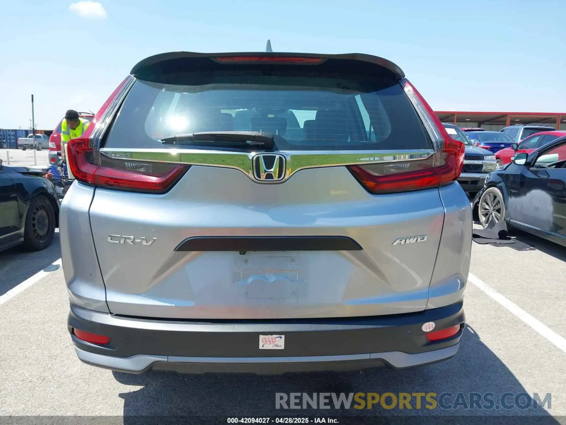 17 fotografías del automóvil dañado 5J6RW2H24LA014970 HONDA CR-V 2020