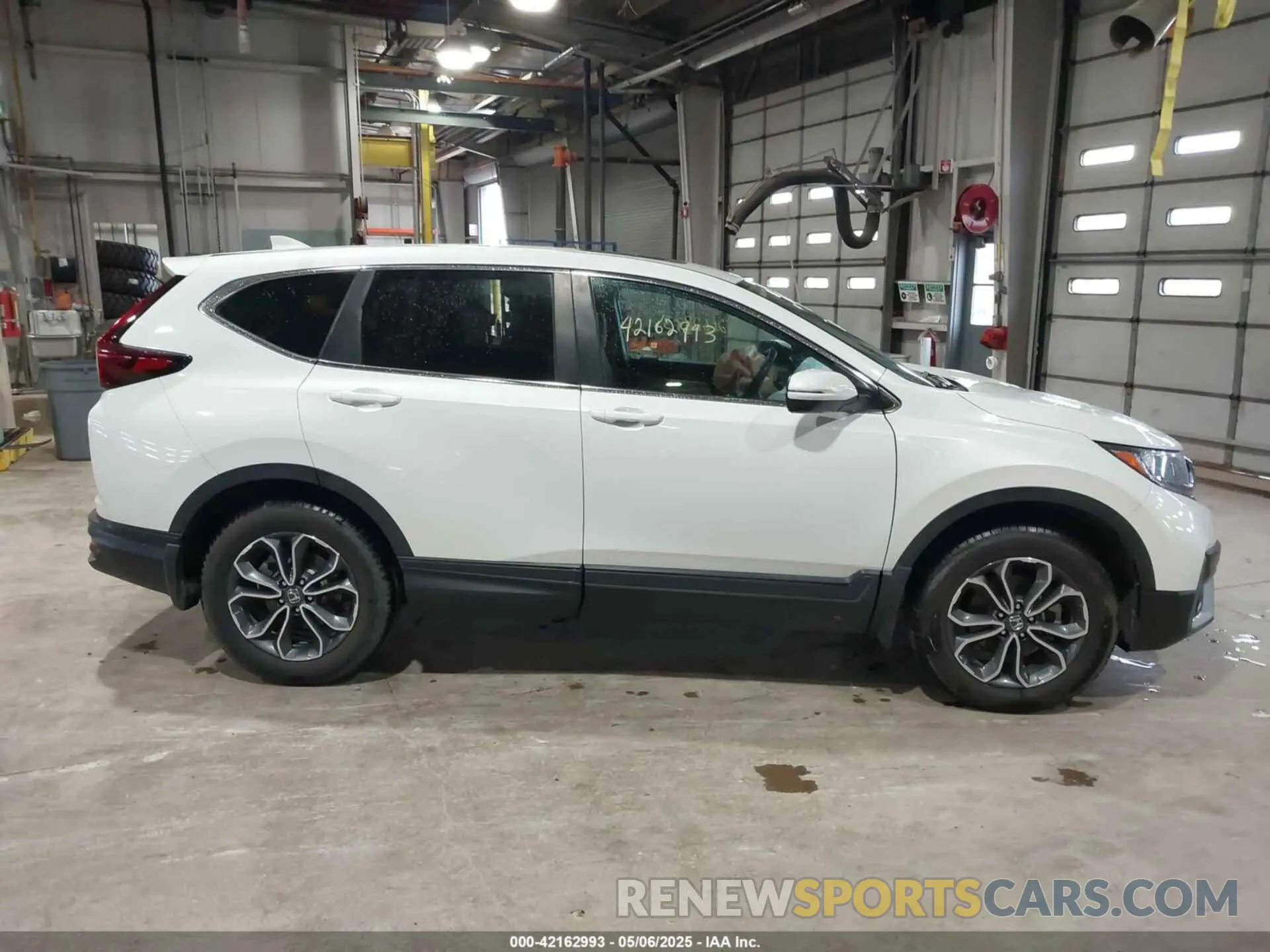 13 fotografías del automóvil dañado 5J6RW2H52LL044645 HONDA CR-V 2020