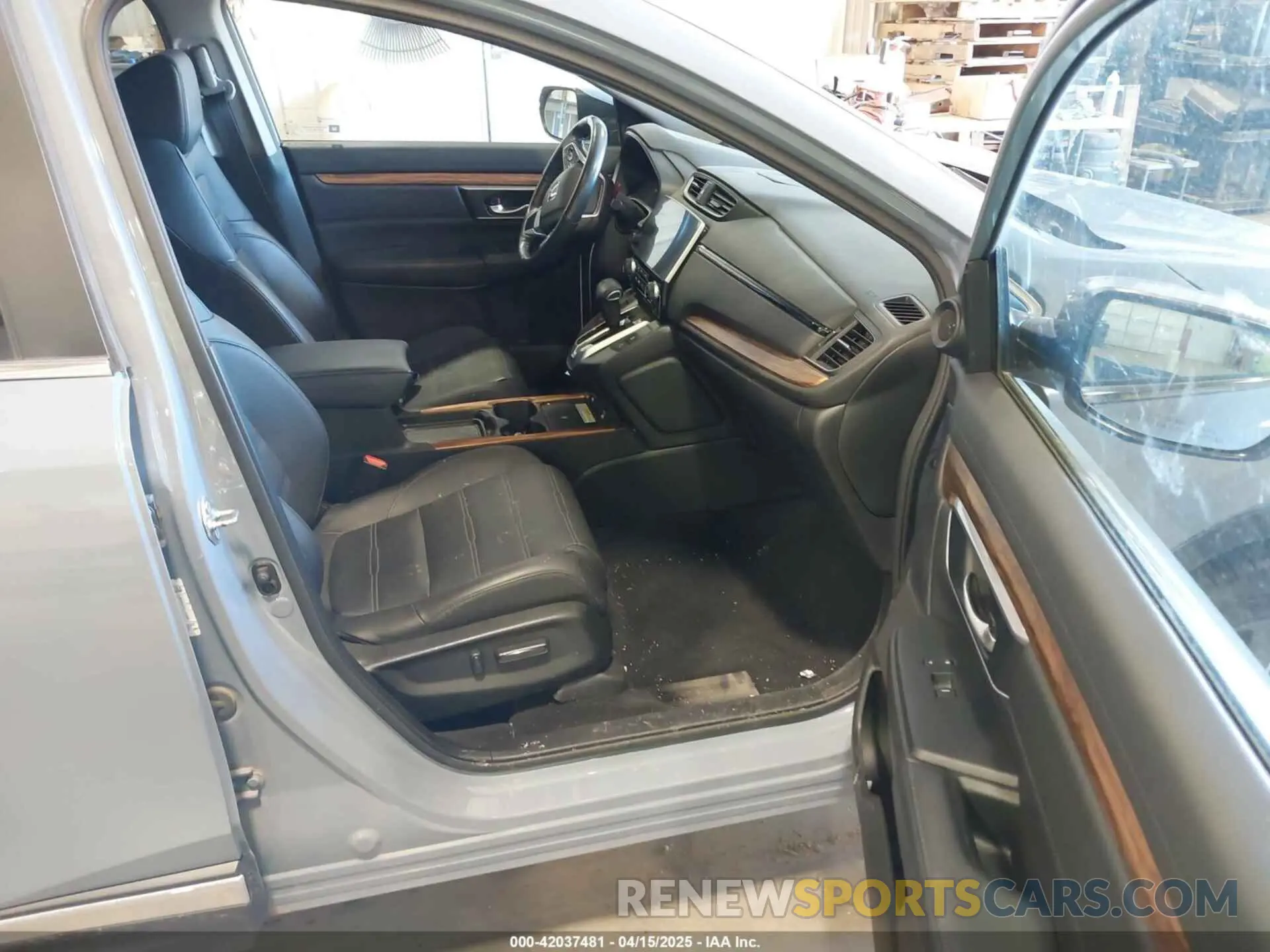 5 fotografías del automóvil dañado 5J6RW2H9XLL003621 HONDA CR-V 2020