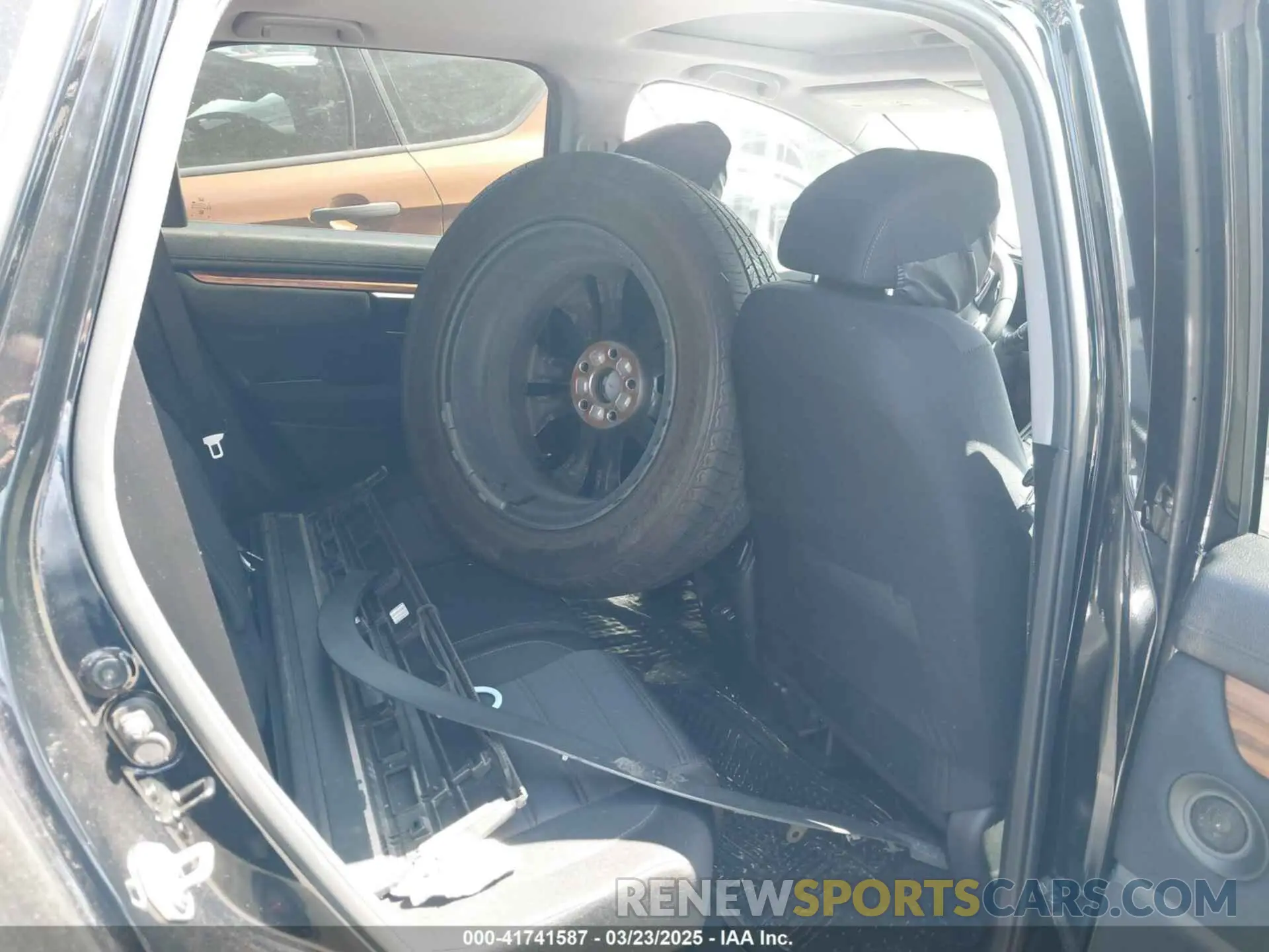 8 fotografías del automóvil dañado 7FART6H51LE019894 HONDA CR-V 2020