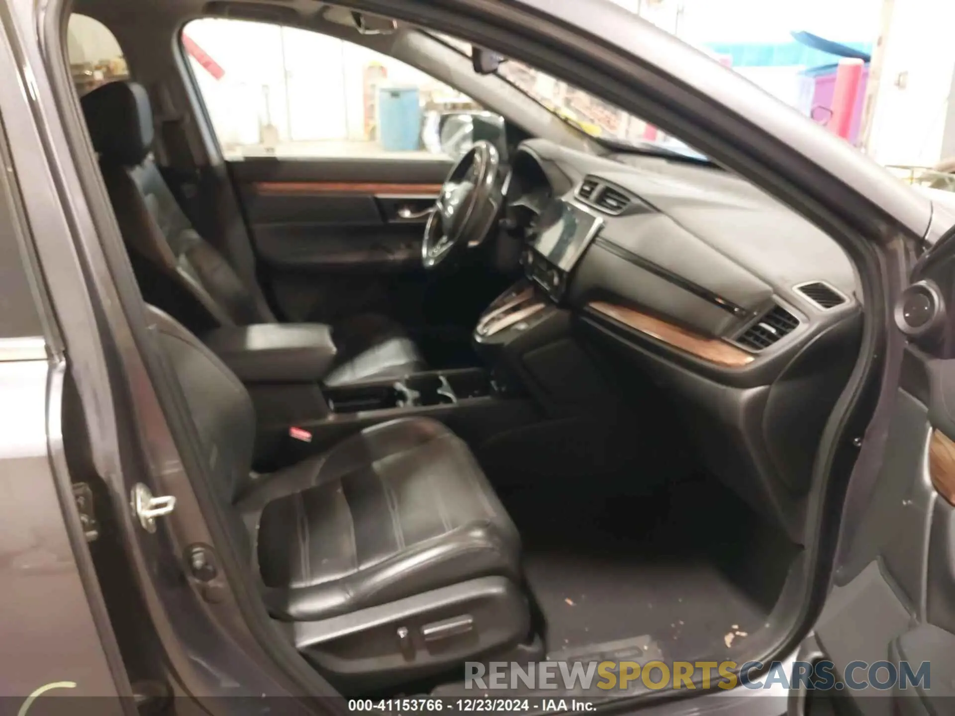 5 fotografías del automóvil dañado 7FART6H80LE010260 HONDA CR-V 2020