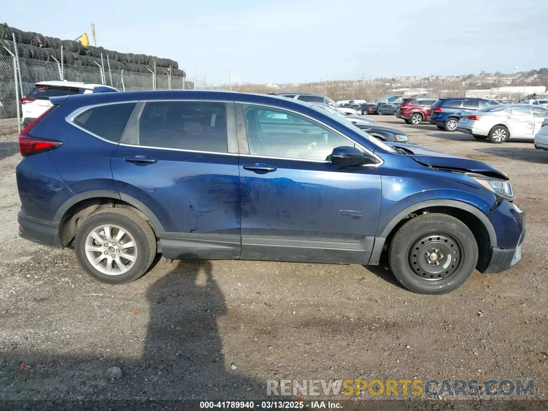 14 fotografías del automóvil dañado 7FART6H88LE016940 HONDA CR-V 2020