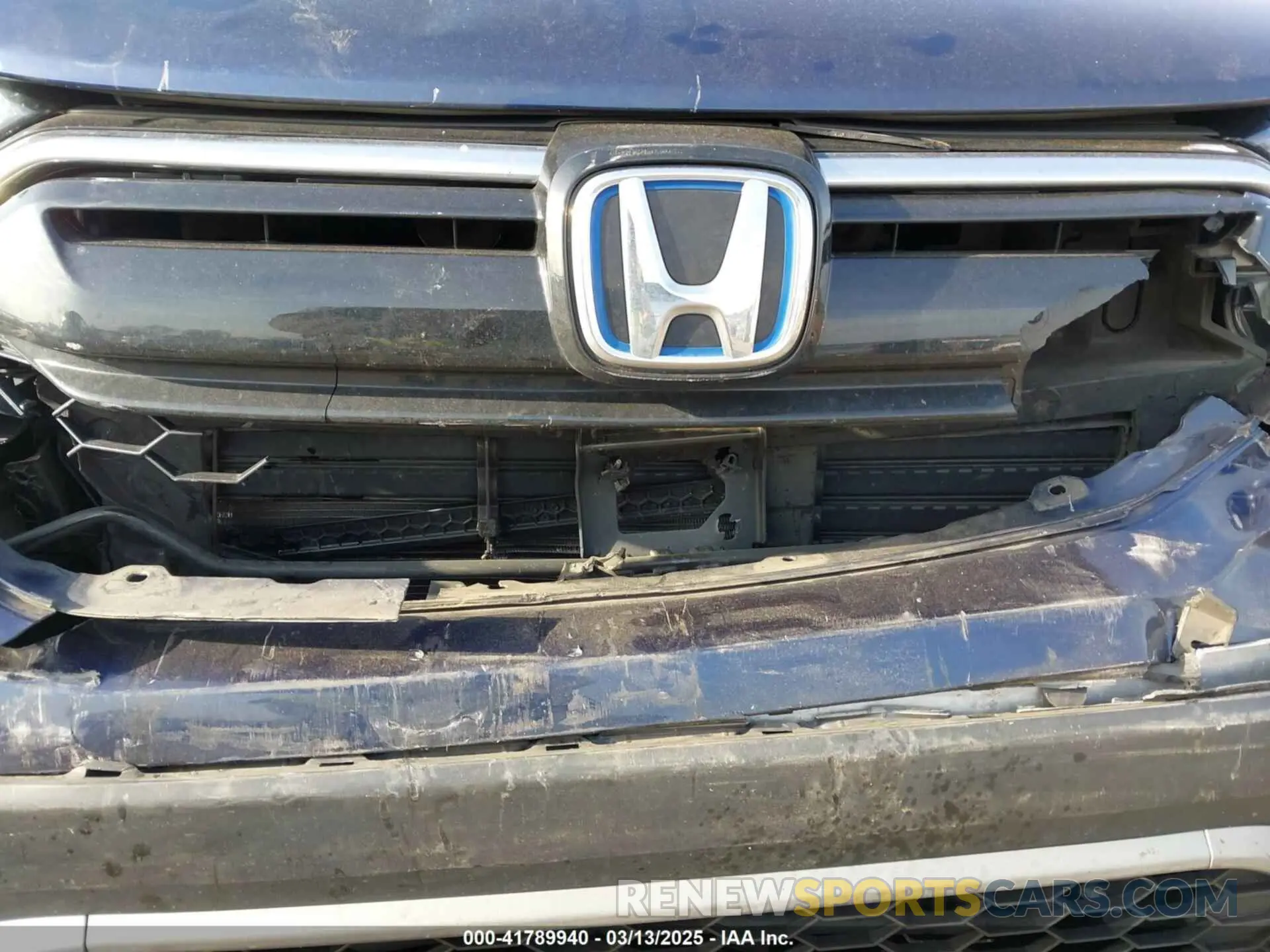 19 fotografías del automóvil dañado 7FART6H88LE016940 HONDA CR-V 2020
