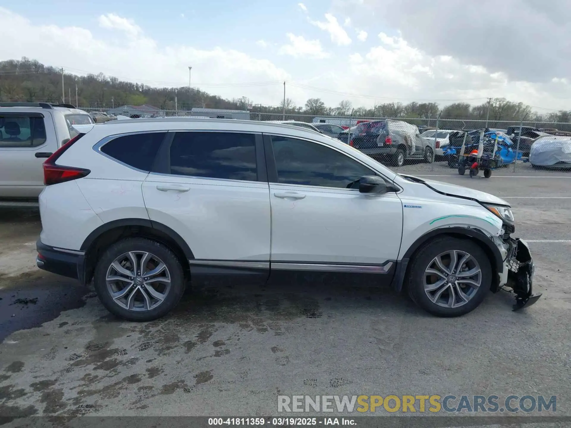 13 fotografías del automóvil dañado 7FART6H95LE017553 HONDA CR-V 2020