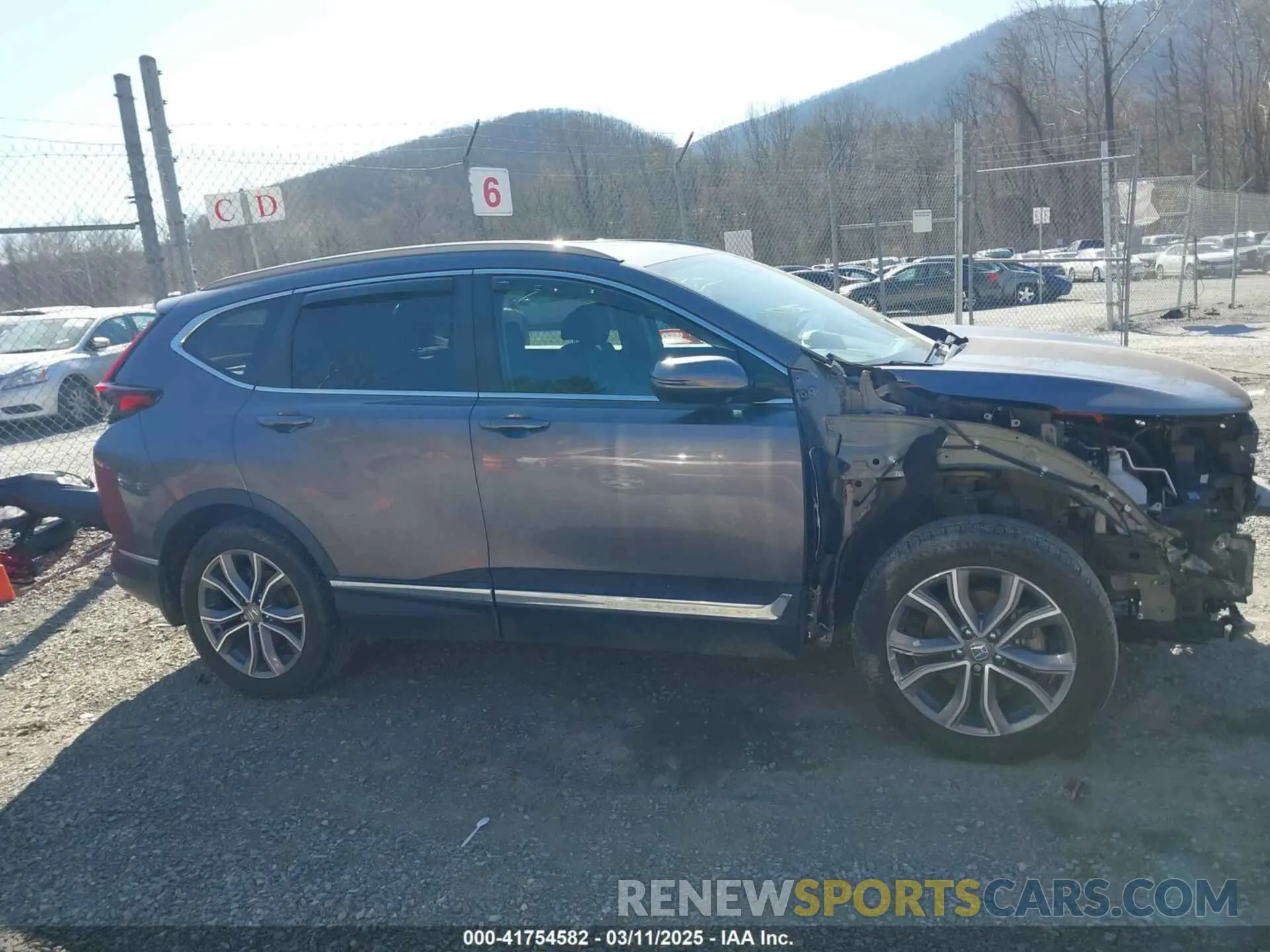 13 fotografías del automóvil dañado 7FART6H97LE024715 HONDA CR-V 2020