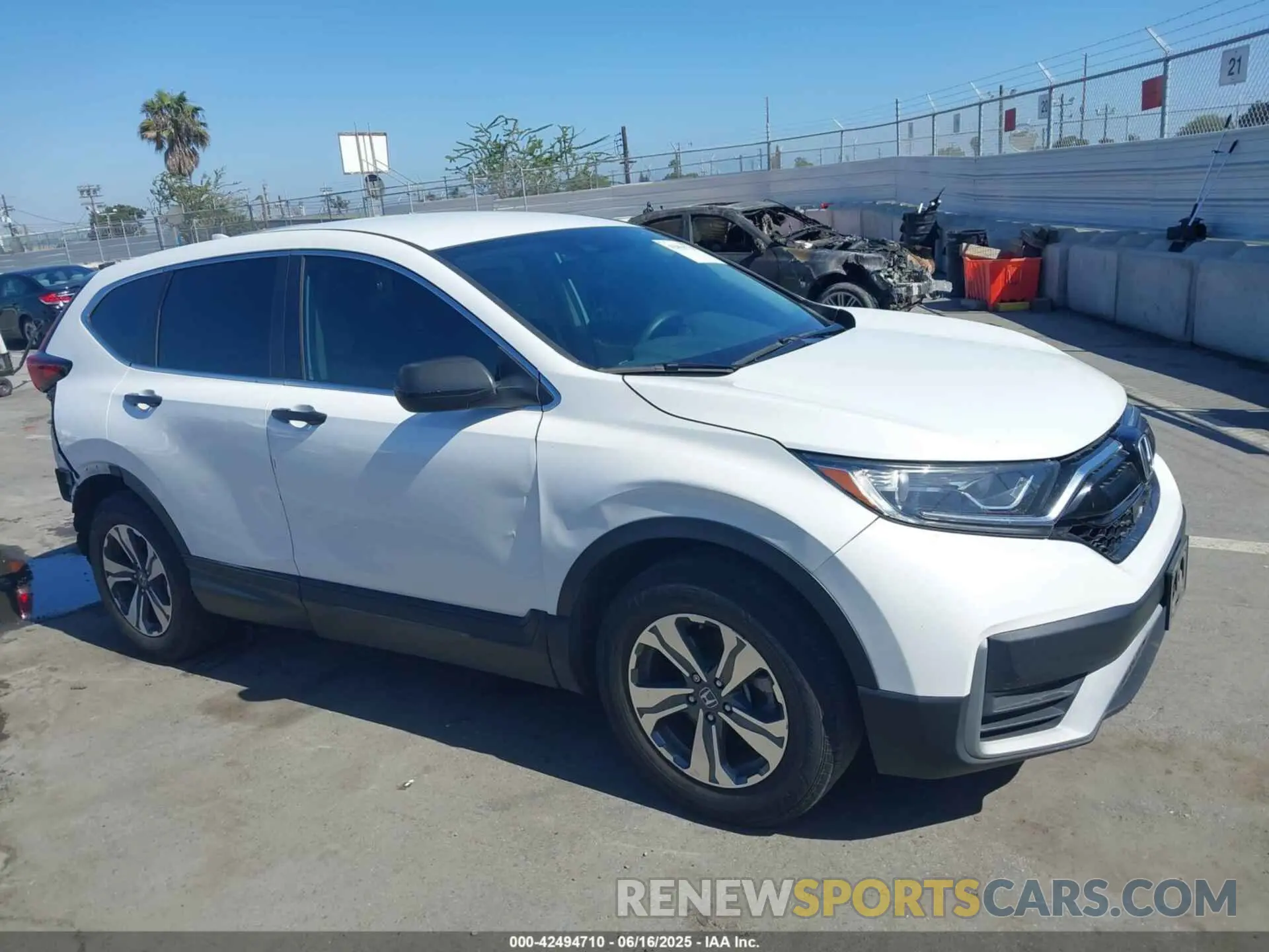 13 fotografías del automóvil dañado 7FARW1H21LE000603 HONDA CR-V 2020