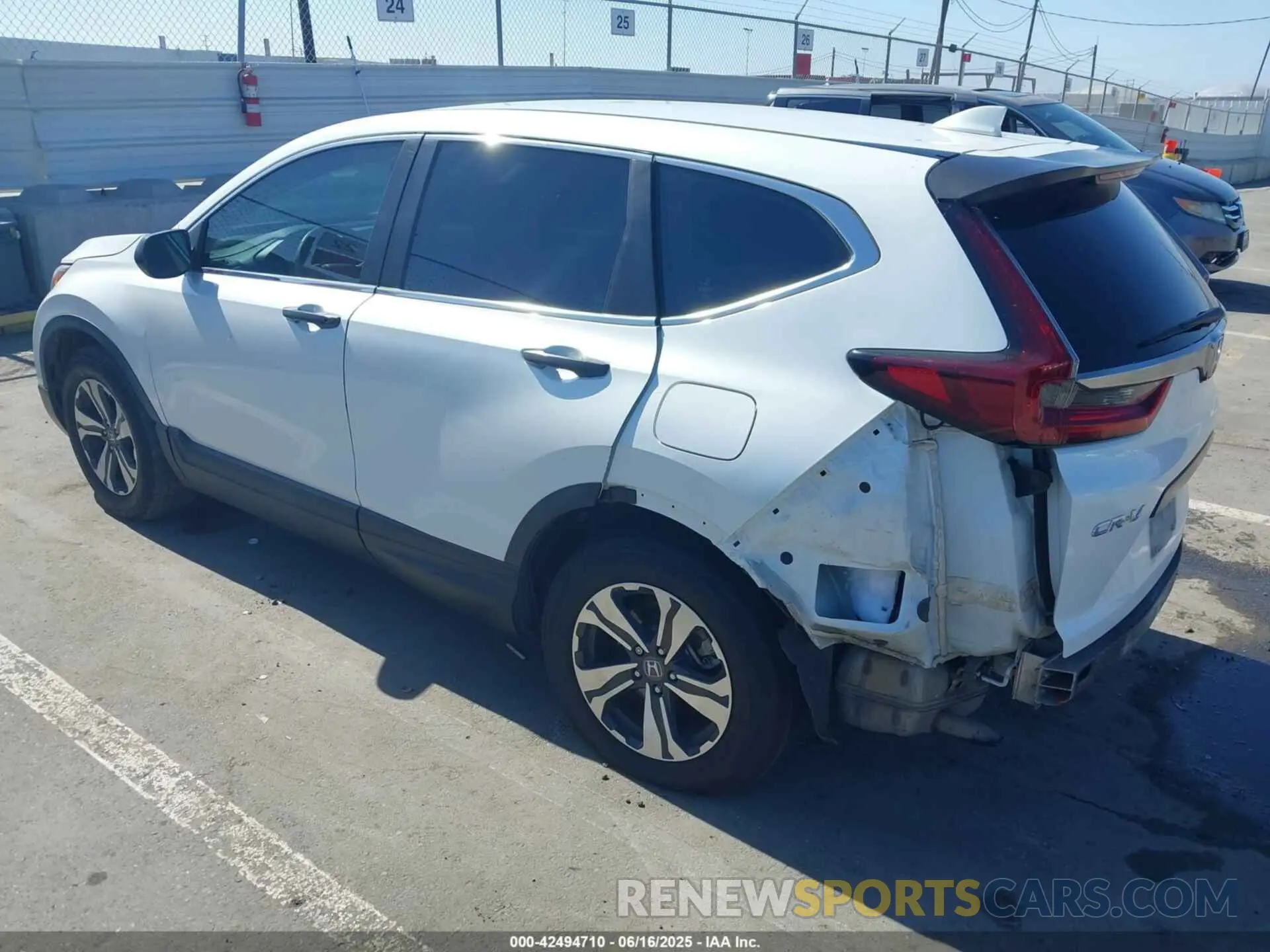 3 fotografías del automóvil dañado 7FARW1H21LE000603 HONDA CR-V 2020