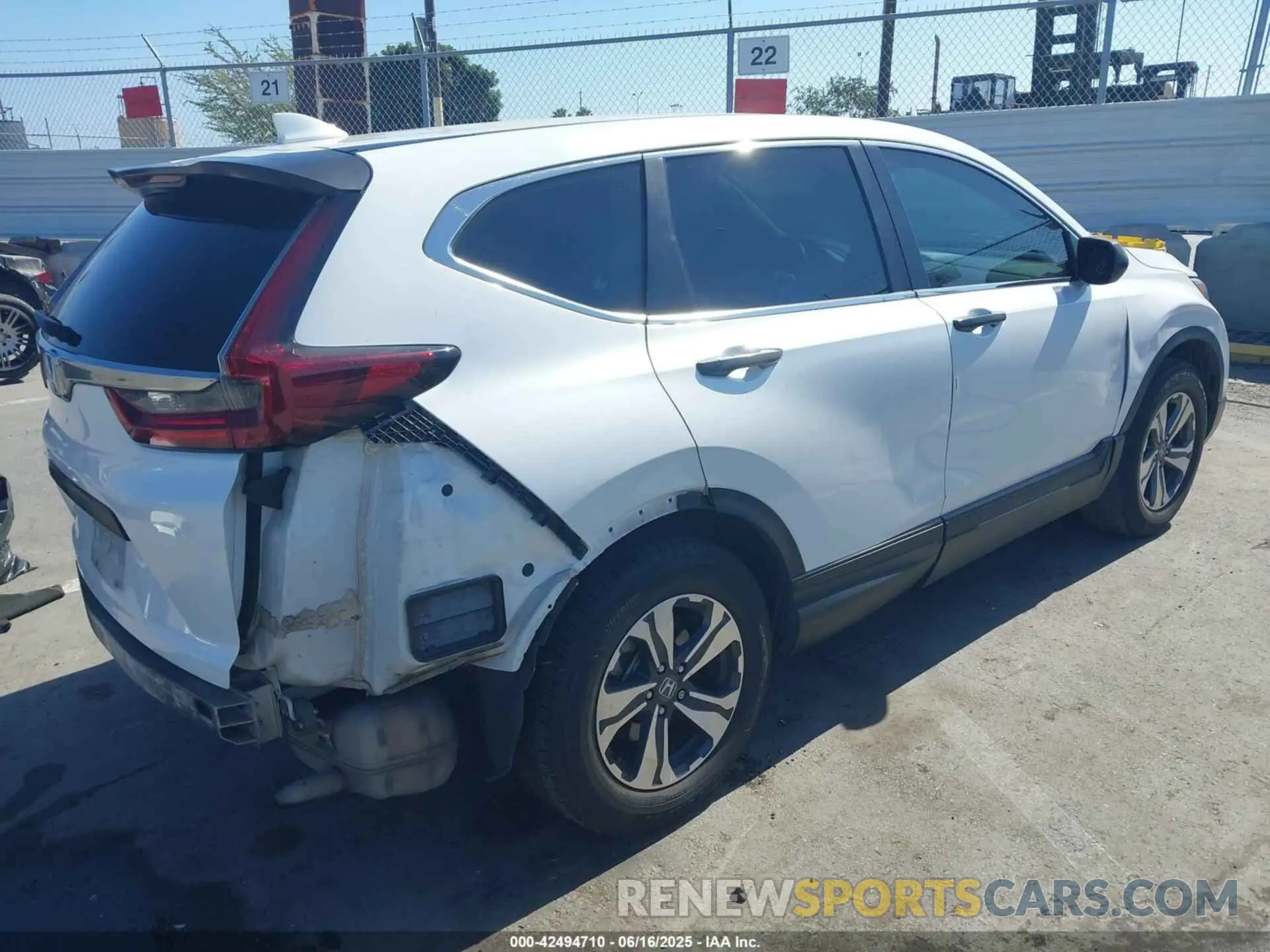 4 fotografías del automóvil dañado 7FARW1H21LE000603 HONDA CR-V 2020