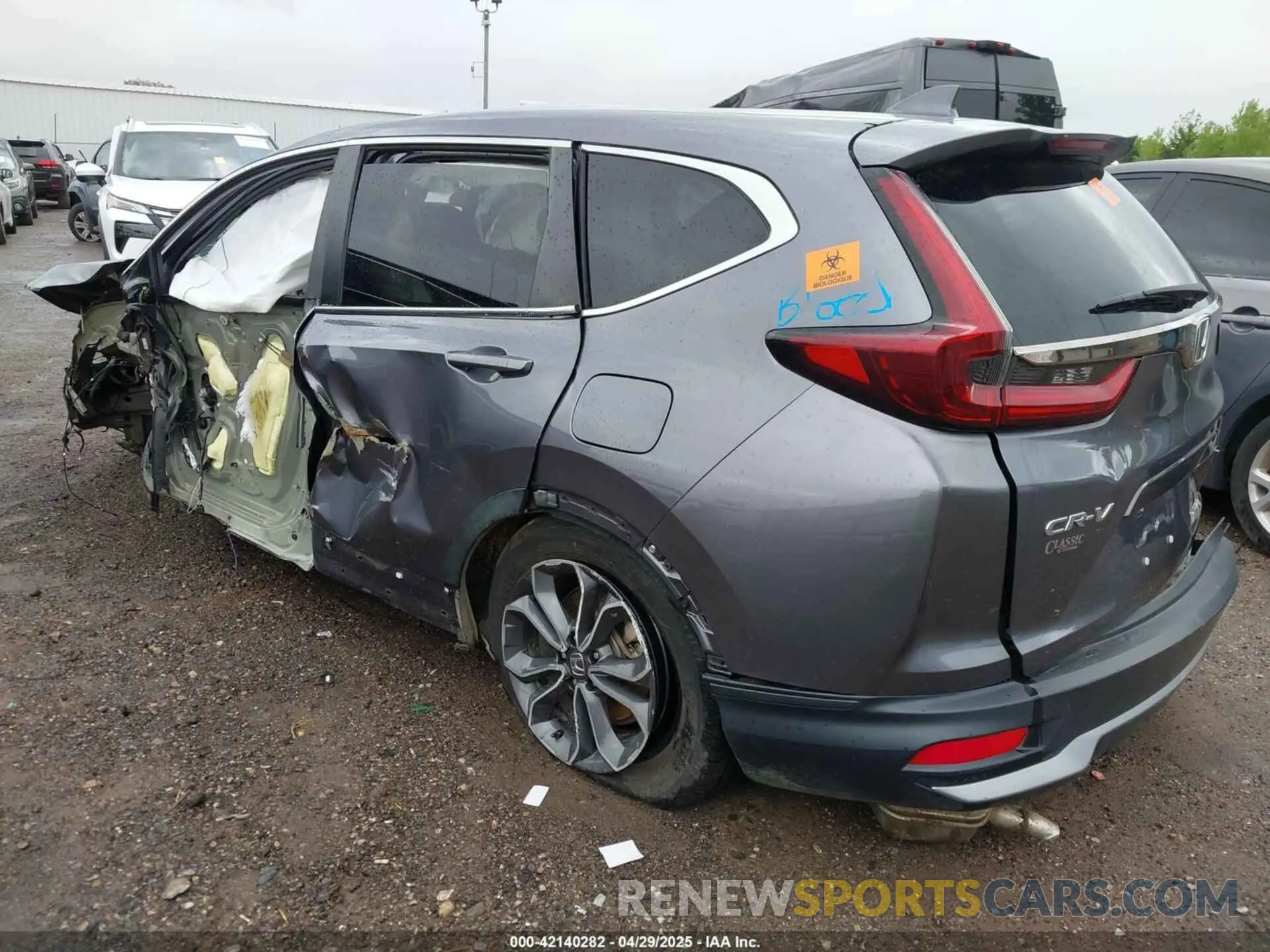 3 fotografías del automóvil dañado 7FARW1H55LE021819 HONDA CR-V 2020