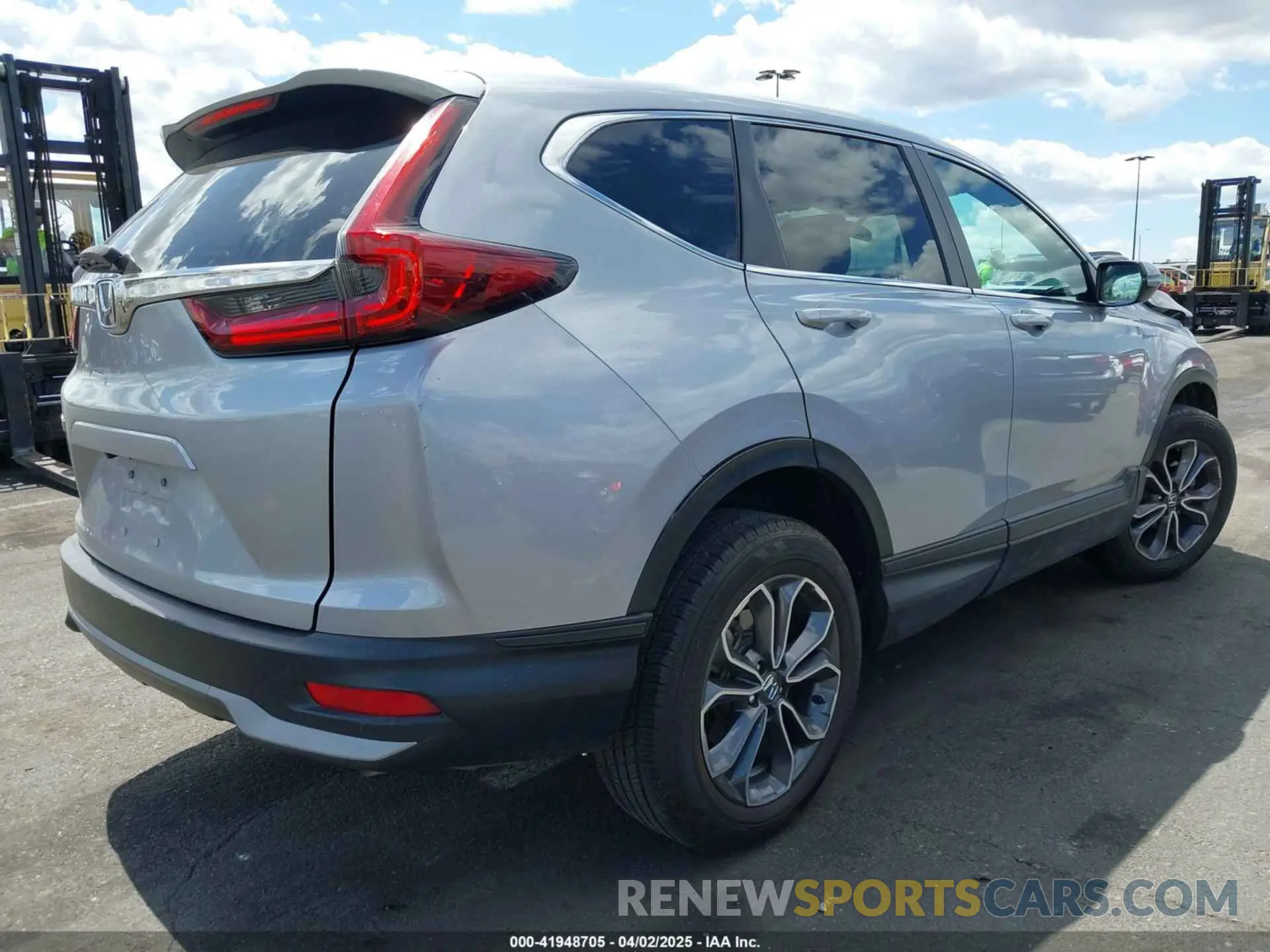 4 fotografías del automóvil dañado 7FARW1H56LE017004 HONDA CR-V 2020