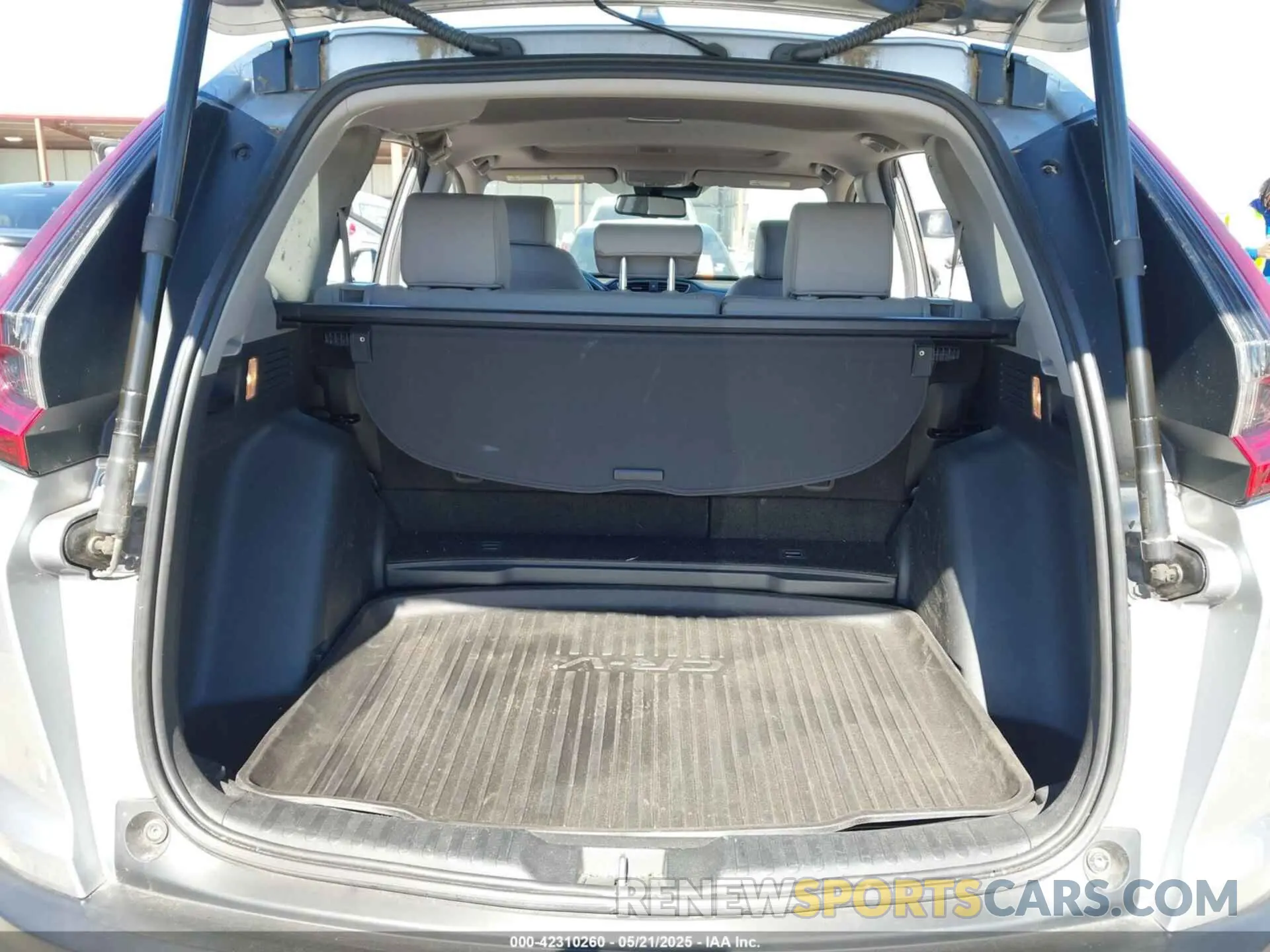 17 fotografías del automóvil dañado 7FARW1H84LE015925 HONDA CR-V 2020