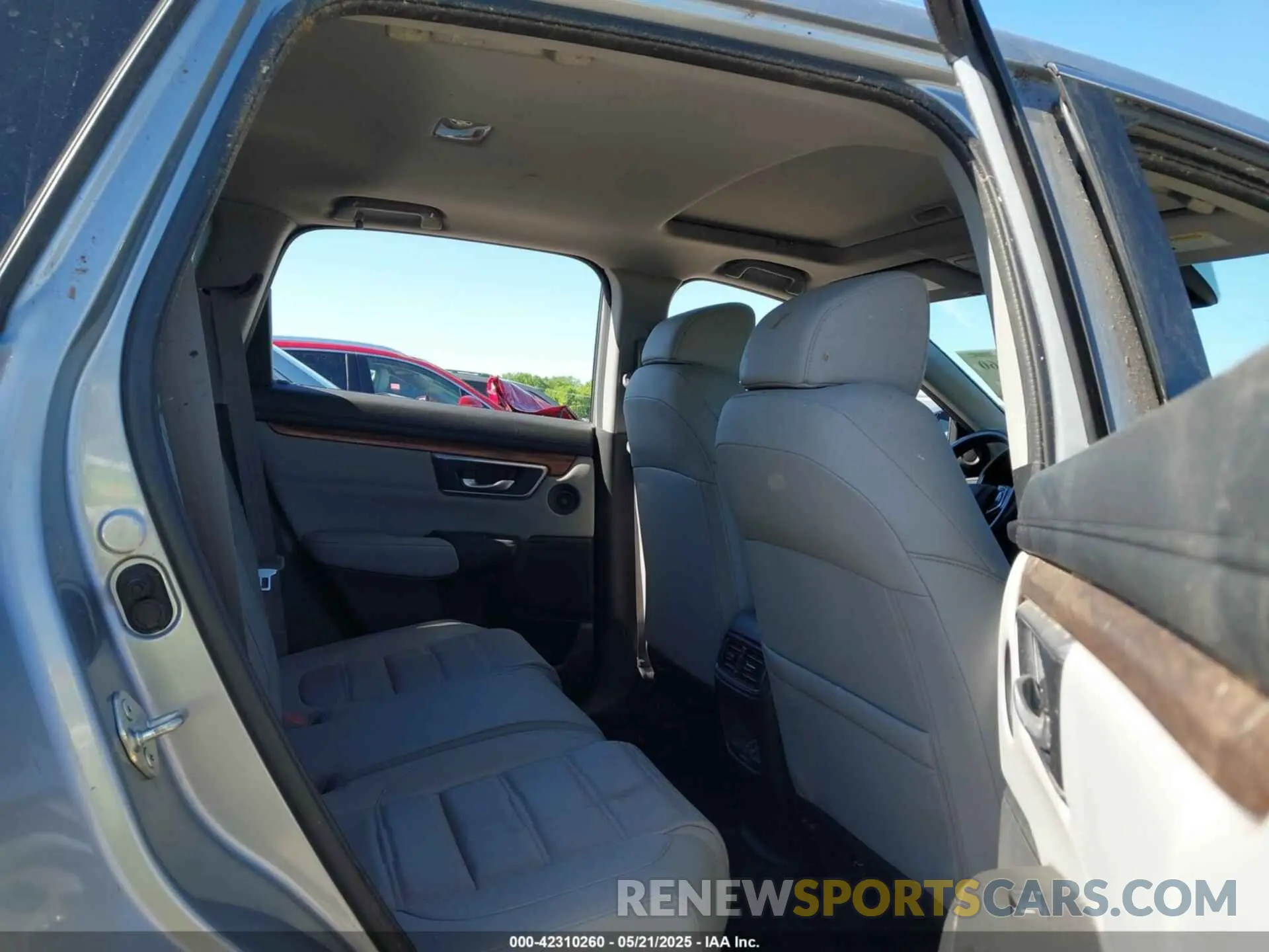 8 fotografías del automóvil dañado 7FARW1H84LE015925 HONDA CR-V 2020