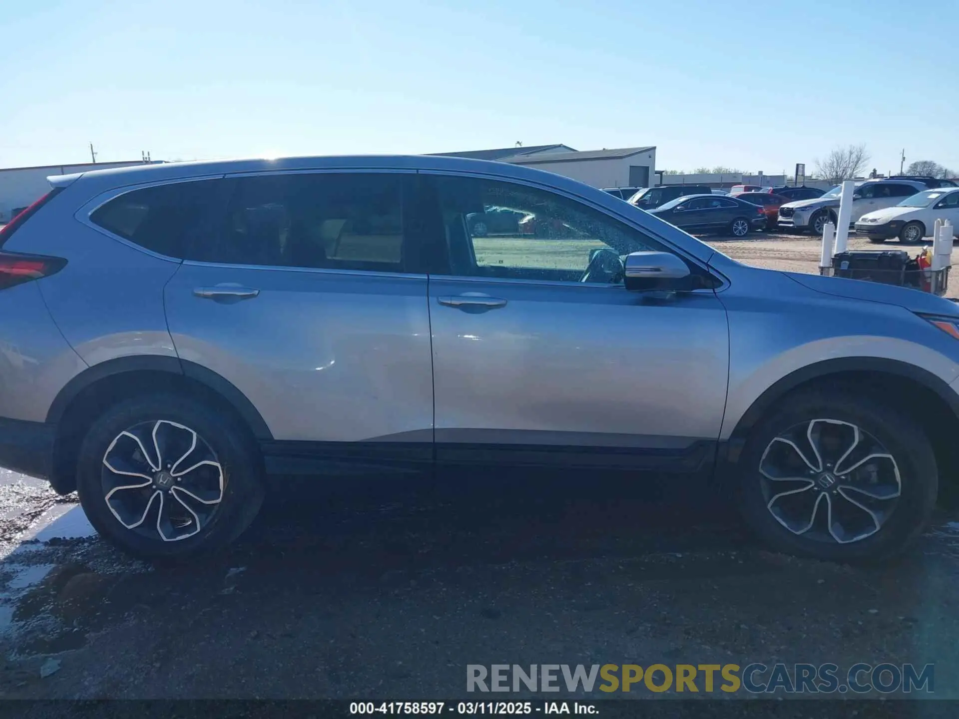 13 fotografías del automóvil dañado 7FARW1H84LE030599 HONDA CR-V 2020