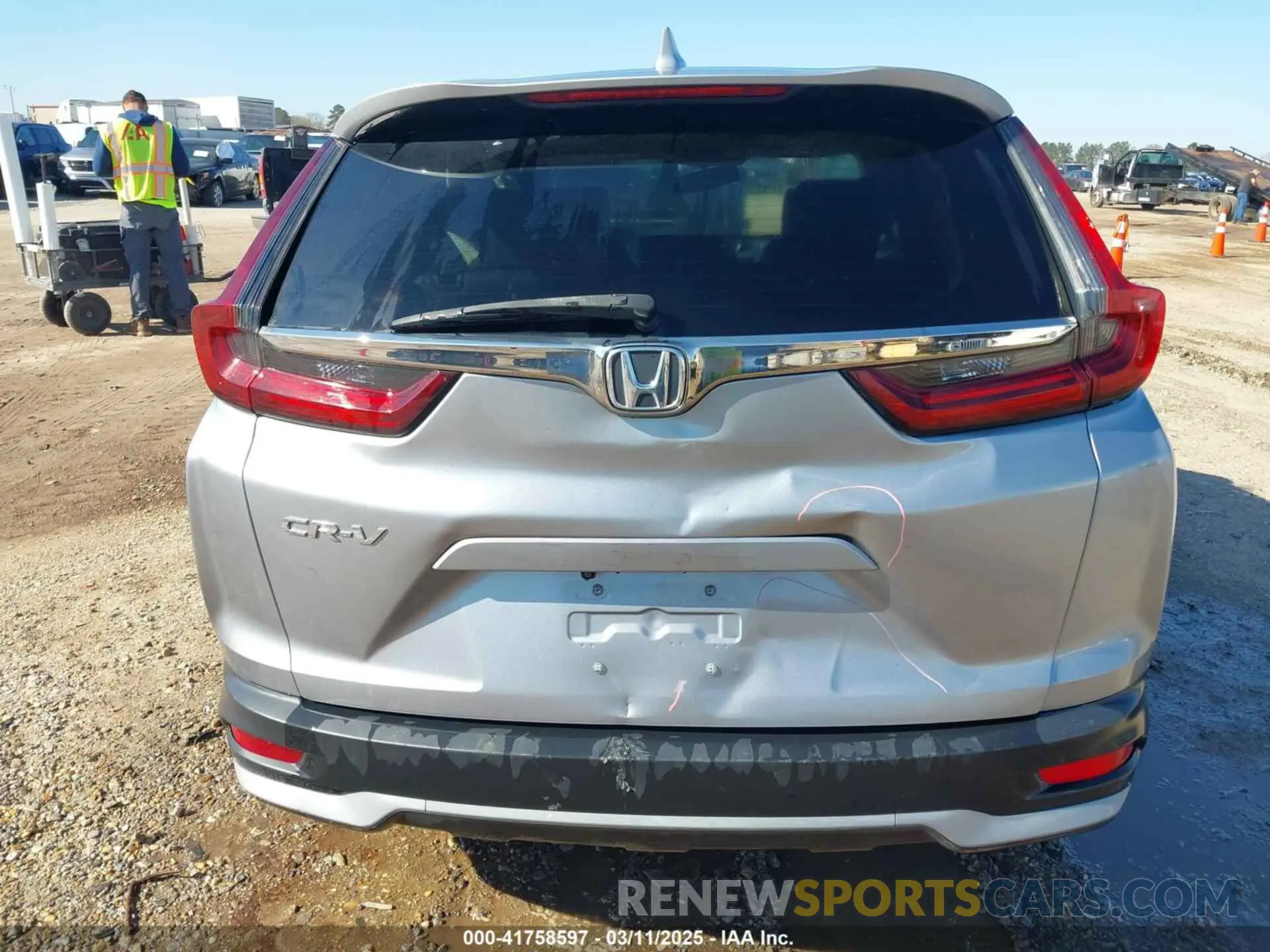 16 fotografías del automóvil dañado 7FARW1H84LE030599 HONDA CR-V 2020