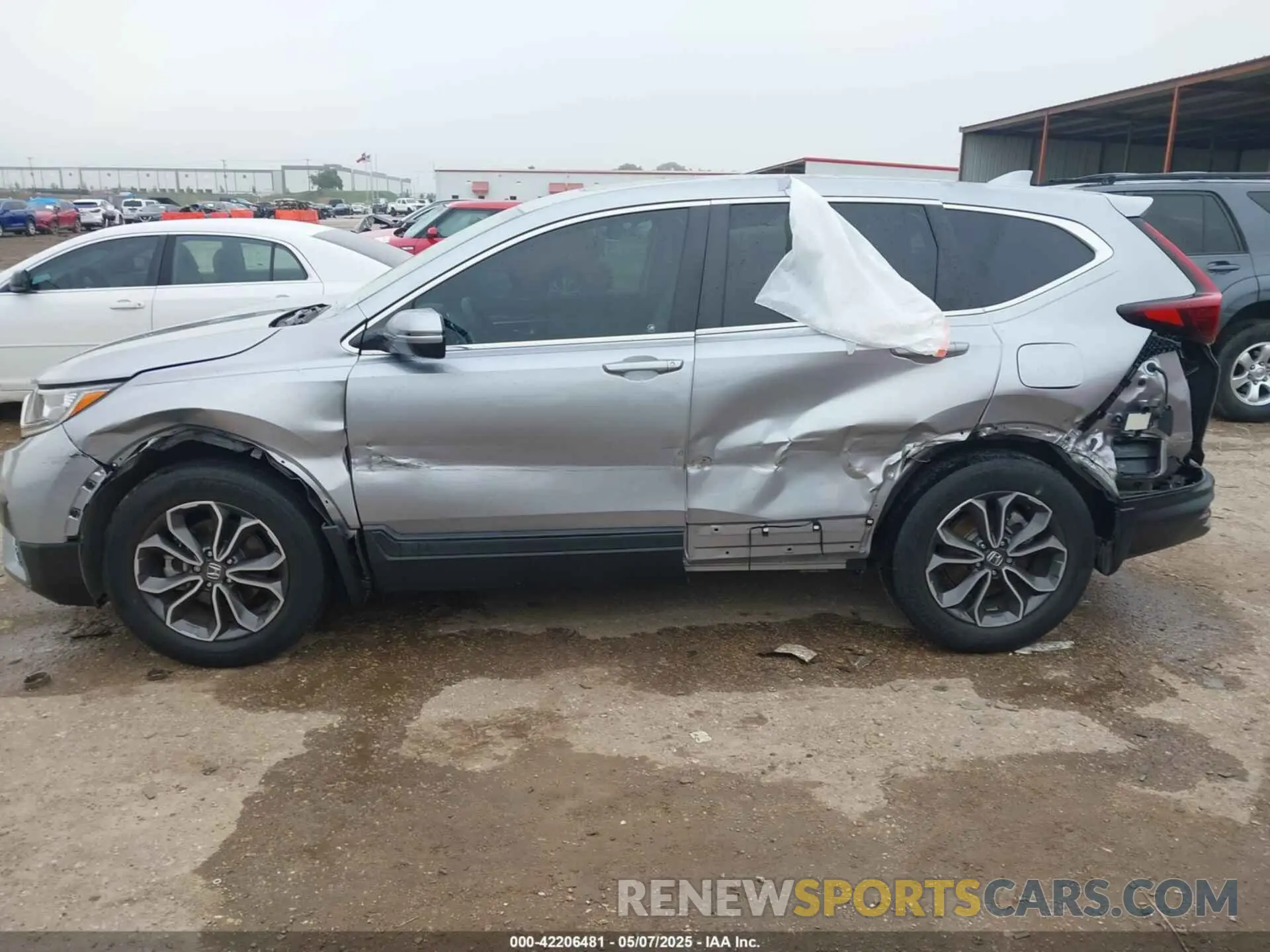6 fotografías del automóvil dañado 7FARW1H87LE002747 HONDA CR-V 2020