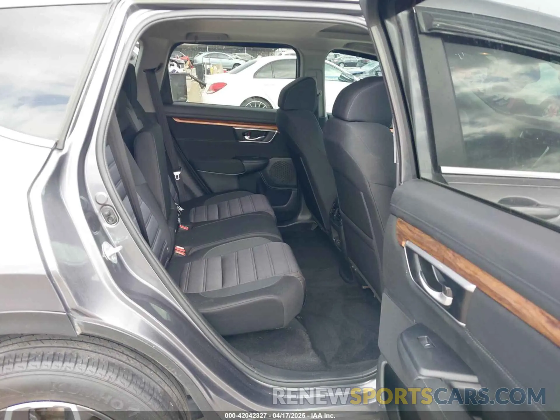 8 fotografías del automóvil dañado 2HKRW1H50MH424797 HONDA CR-V 2021