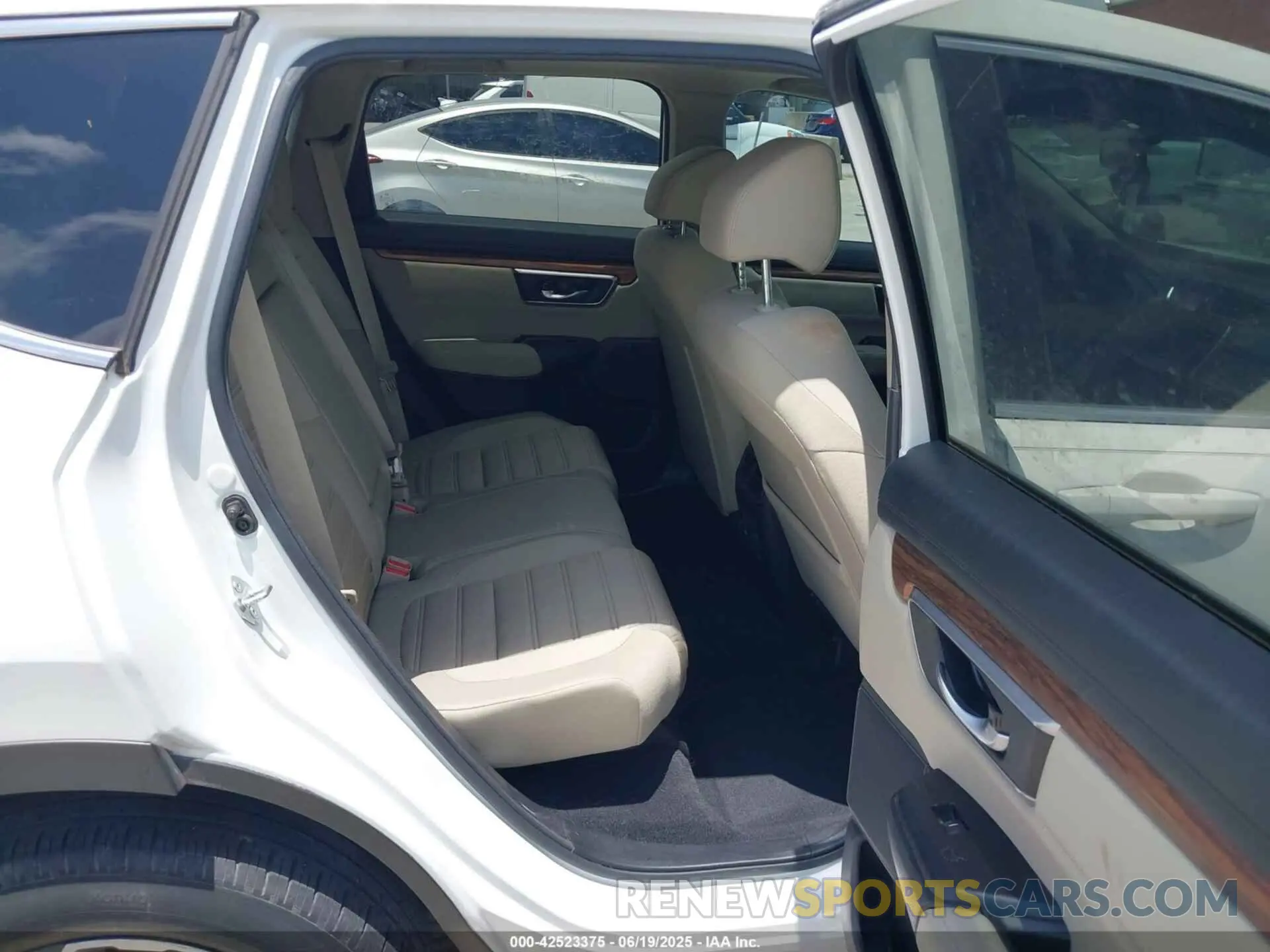 8 fotografías del automóvil dañado 2HKRW1H51MH403912 HONDA CR-V 2021