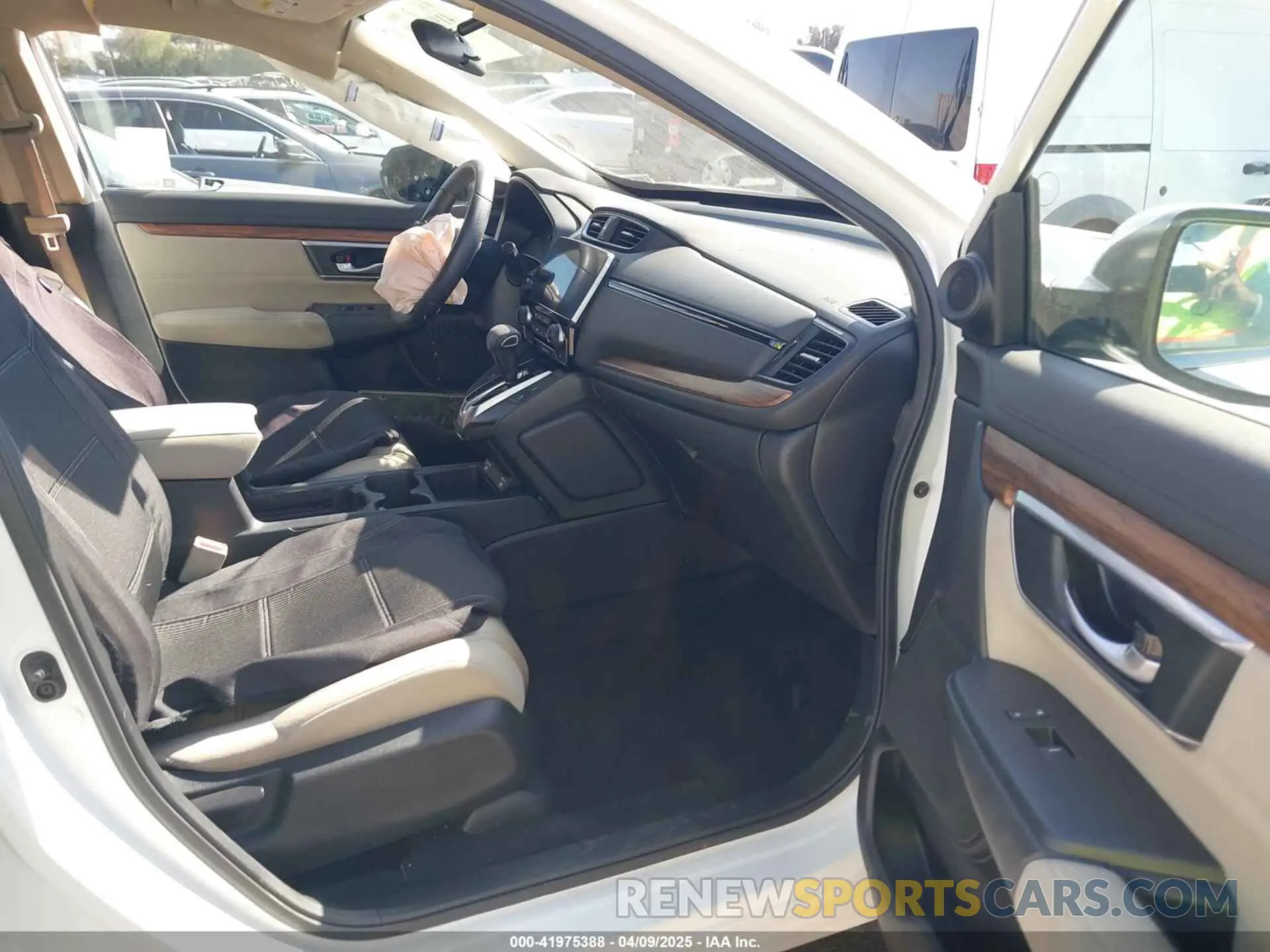 5 fotografías del automóvil dañado 2HKRW1H57MH425865 HONDA CR-V 2021
